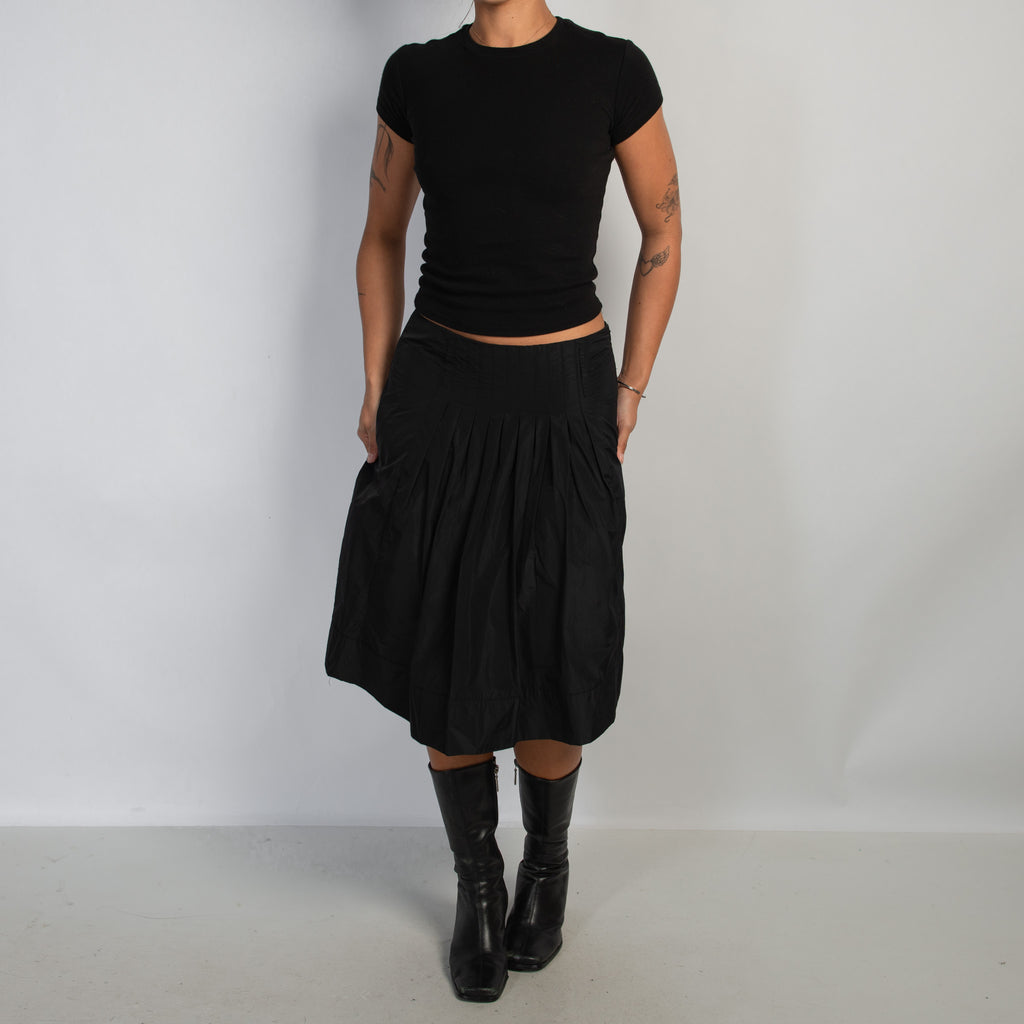 BLACK MIDI SKIRT