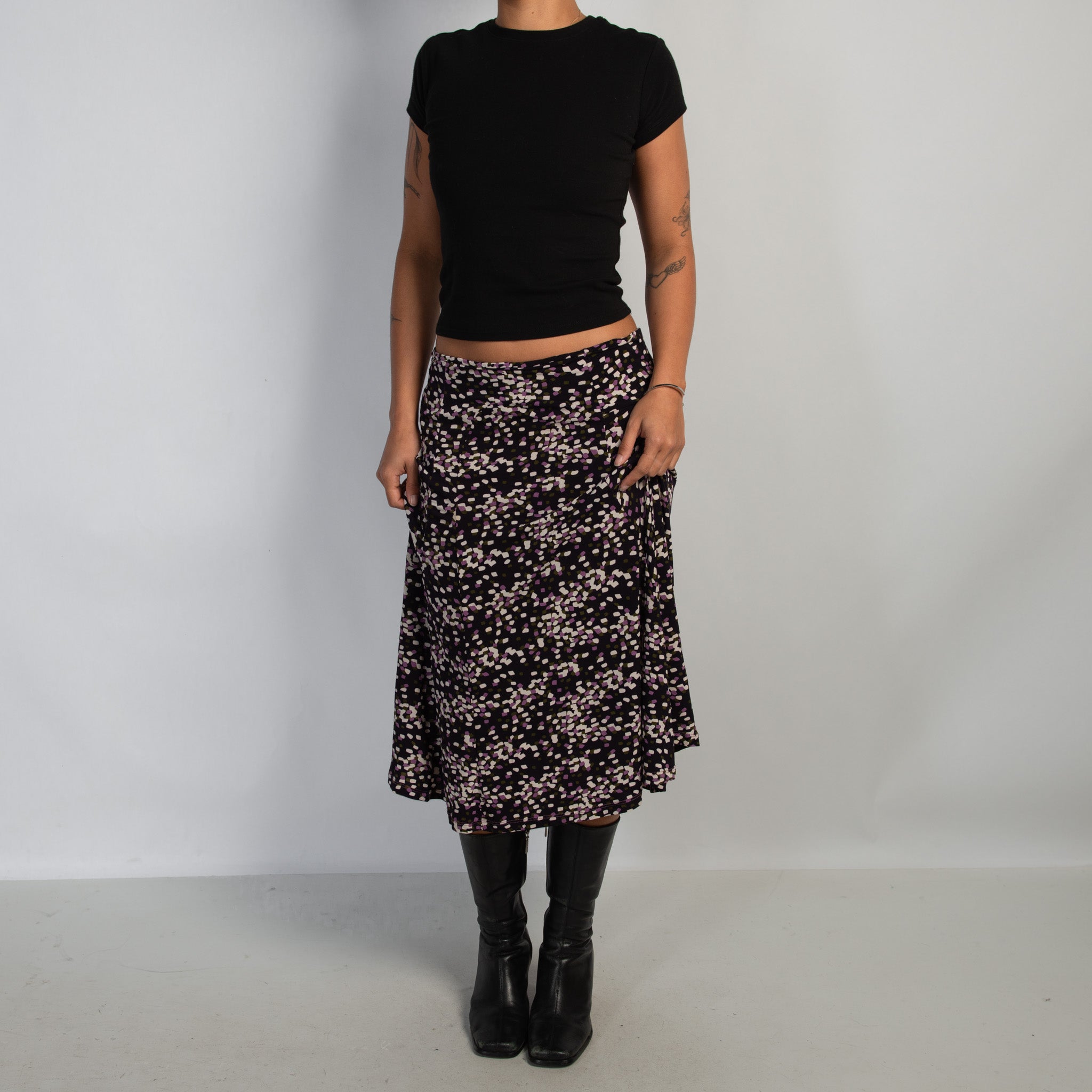 SLINKY PATTERN MIDI SKIRT
