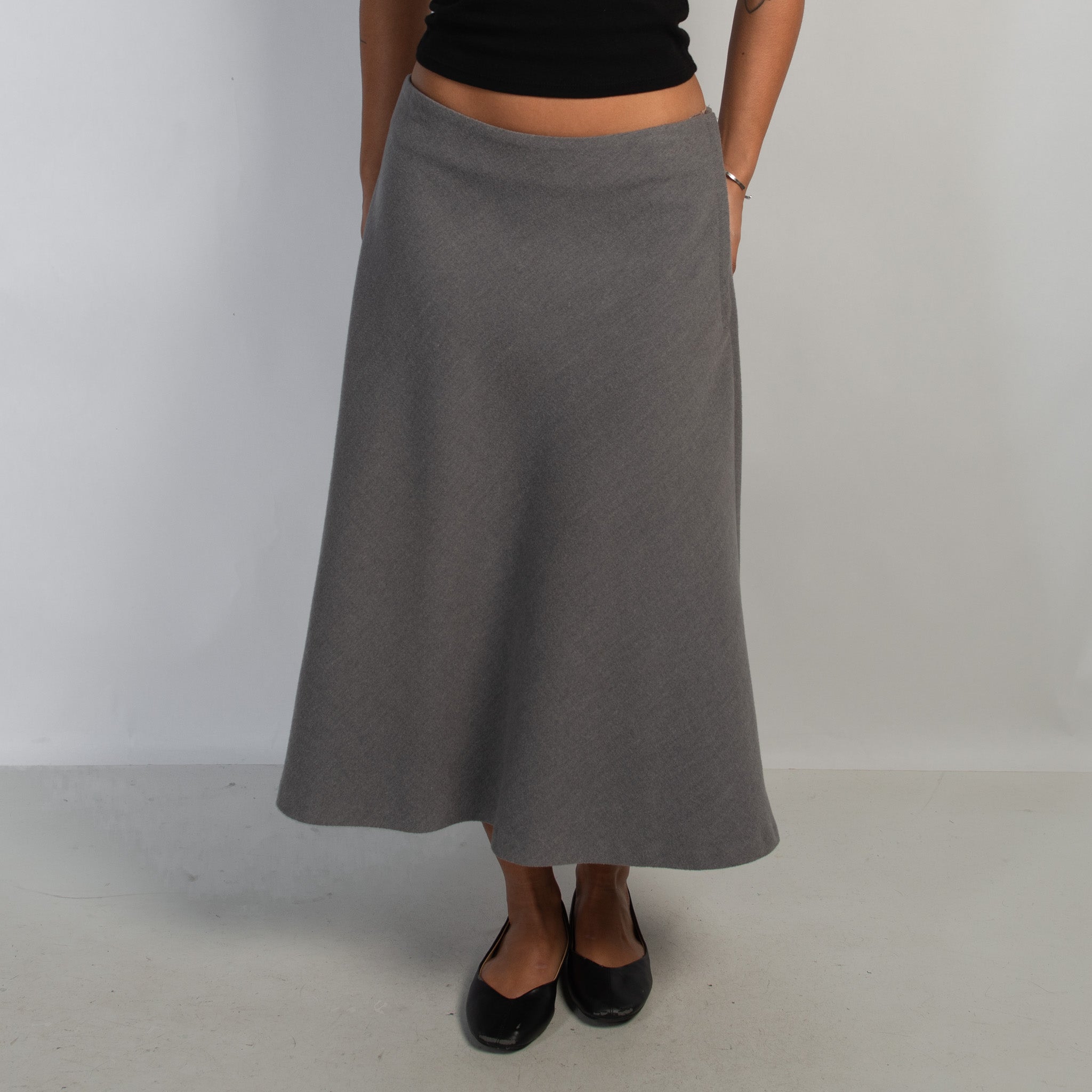 GREY LONGLINE SKIRT