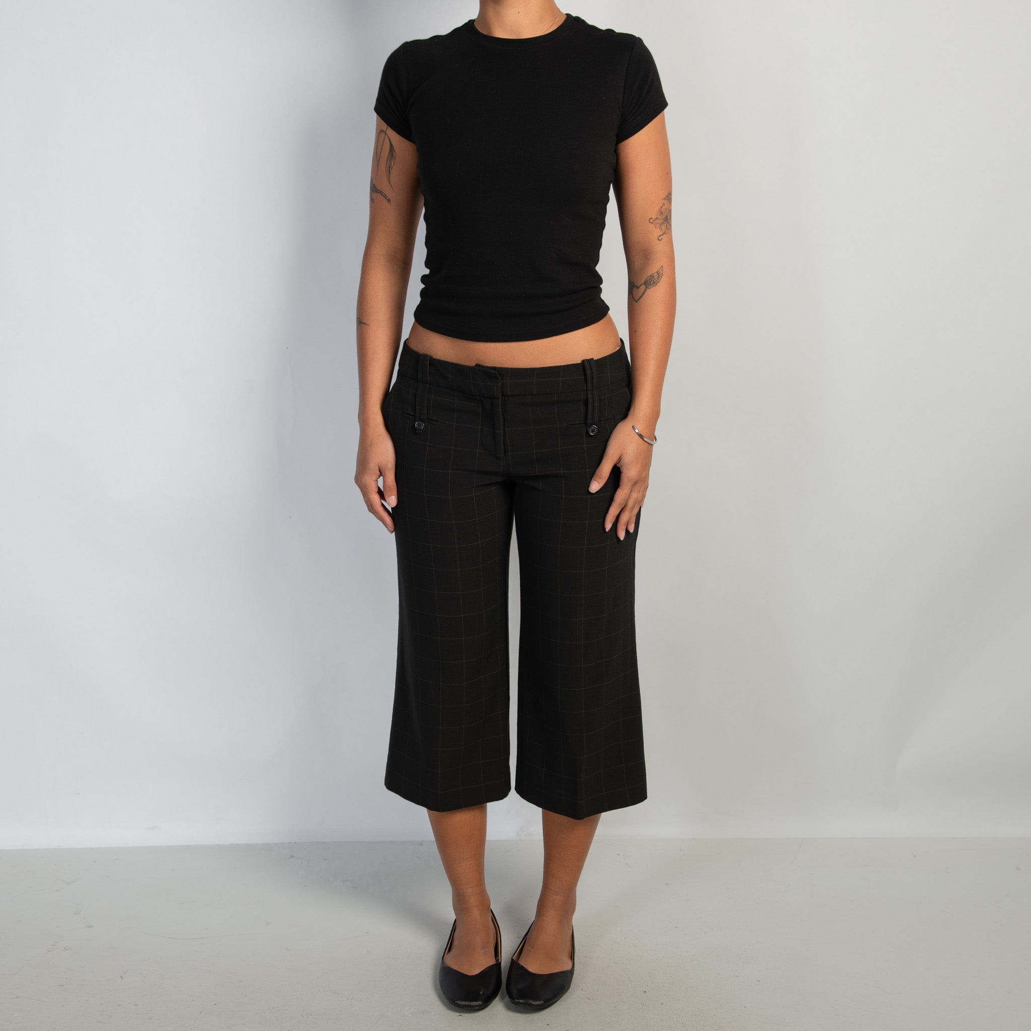 BLACK CROP TROUSERS