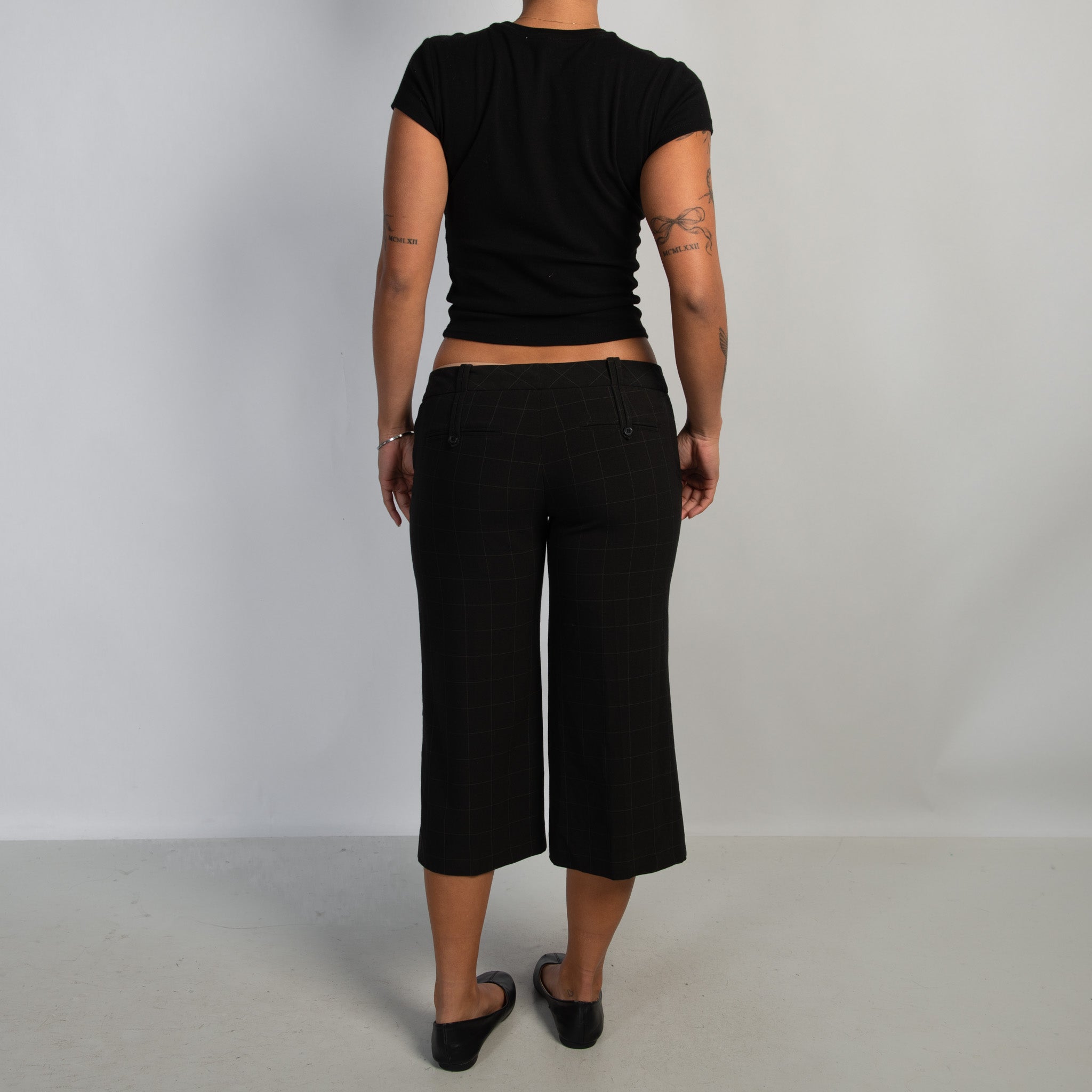 BLACK CROP TROUSERS
