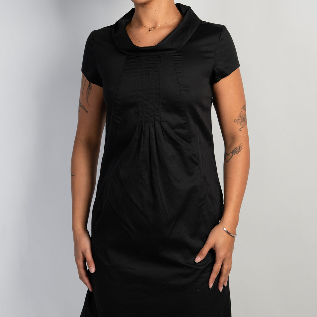 BLACK MICRO PLEAT MIDI DRESS