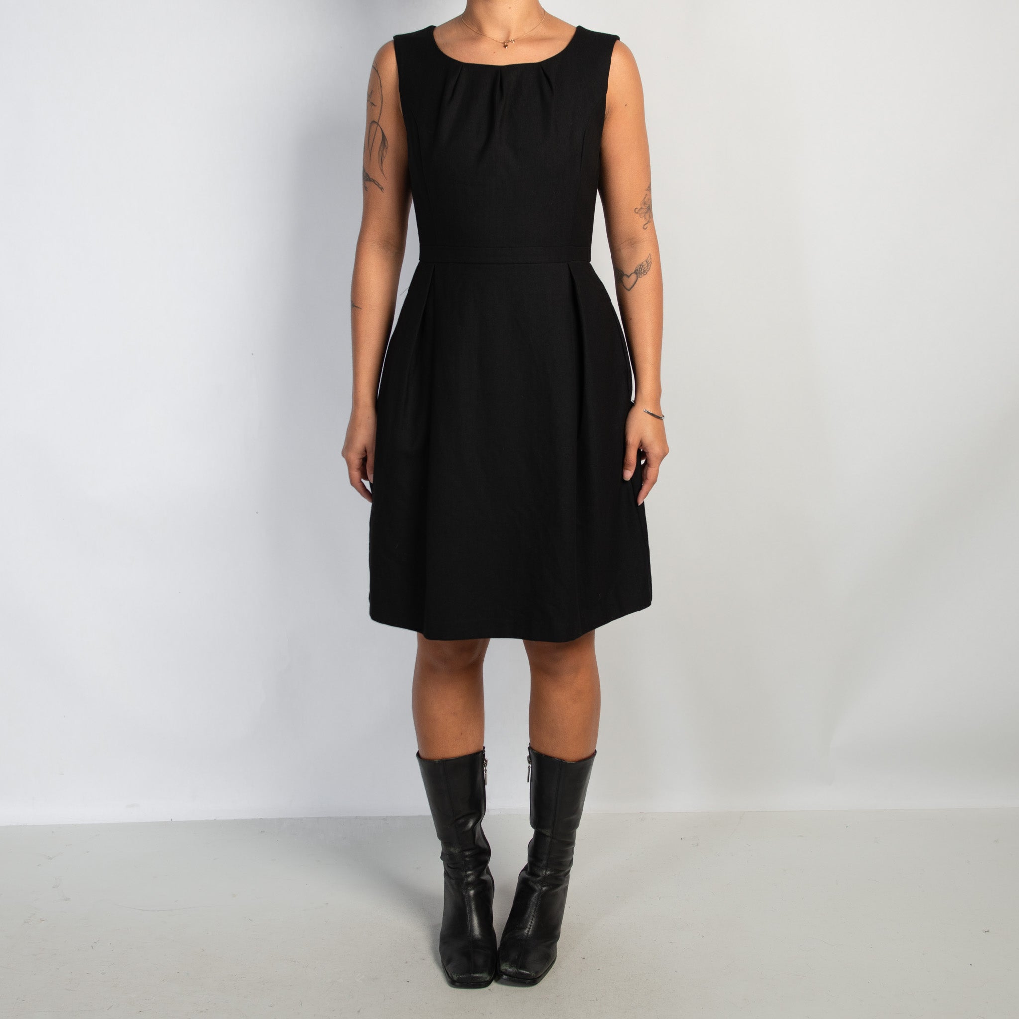 BLACK WOOL MIDI DRESS