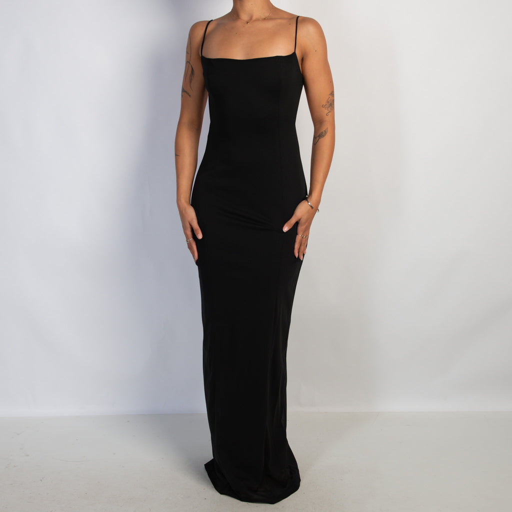 BLACK BACKLESS GOWN