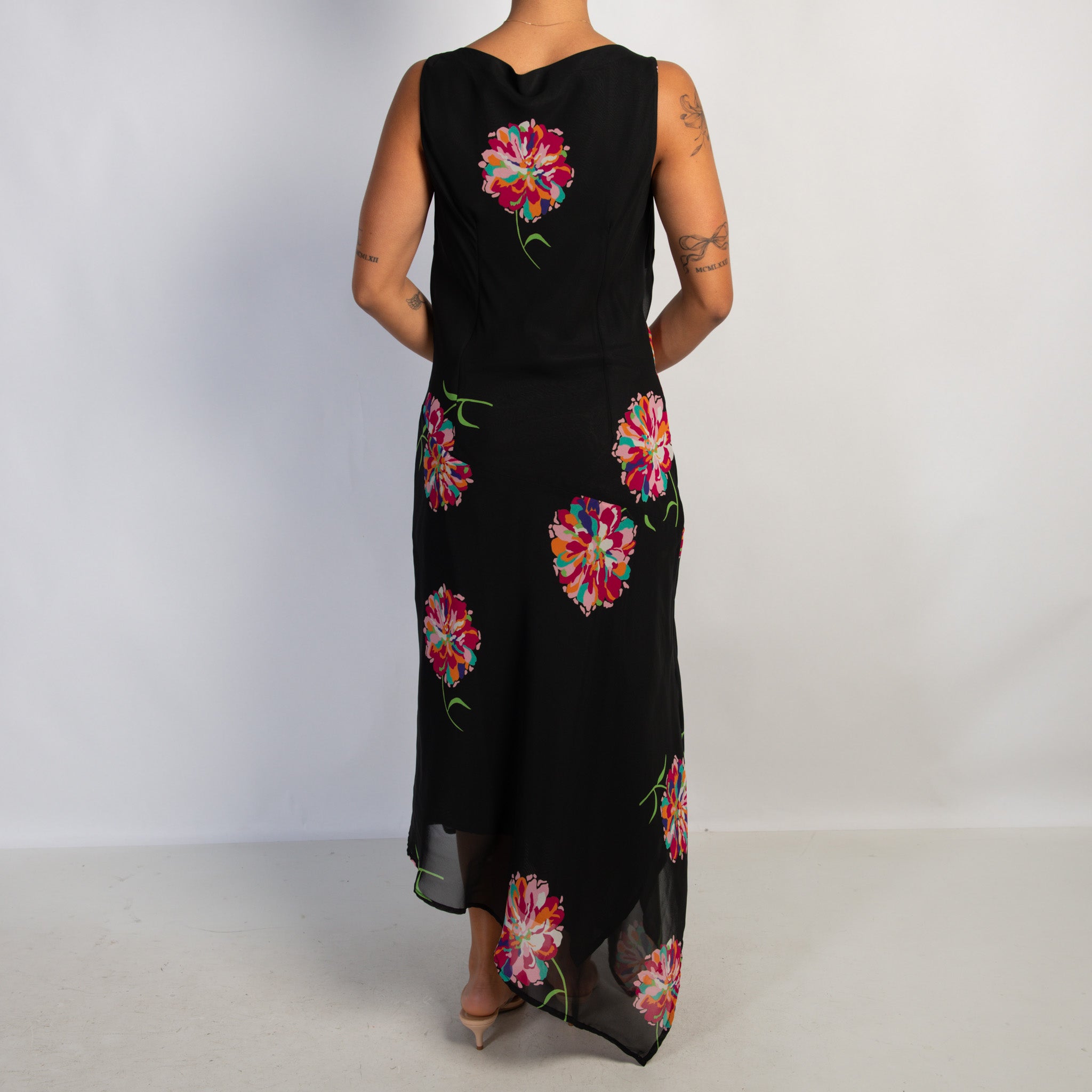BLACK FLORAL MIDI DRESS