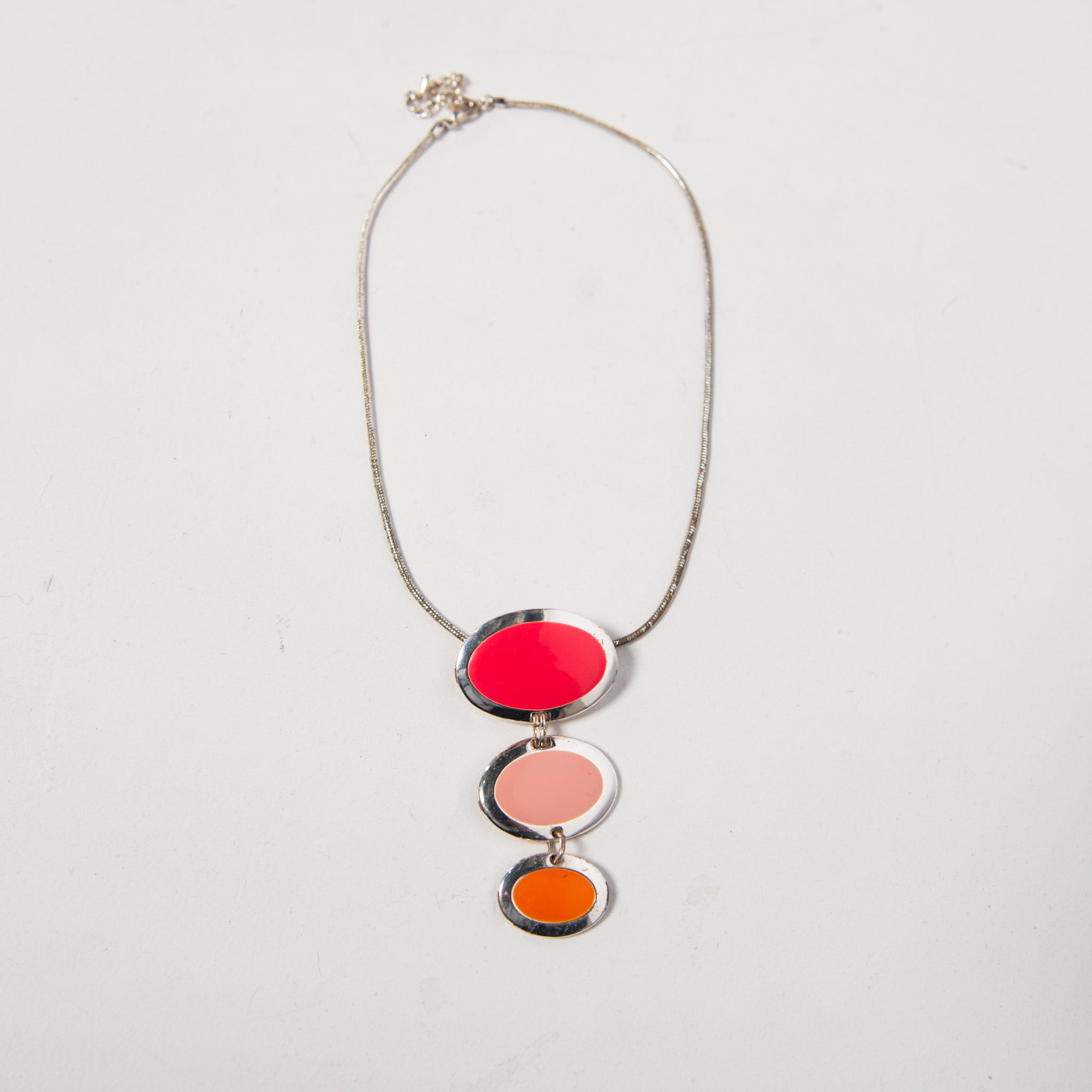 ENAMEL PENDANT NECKLACE