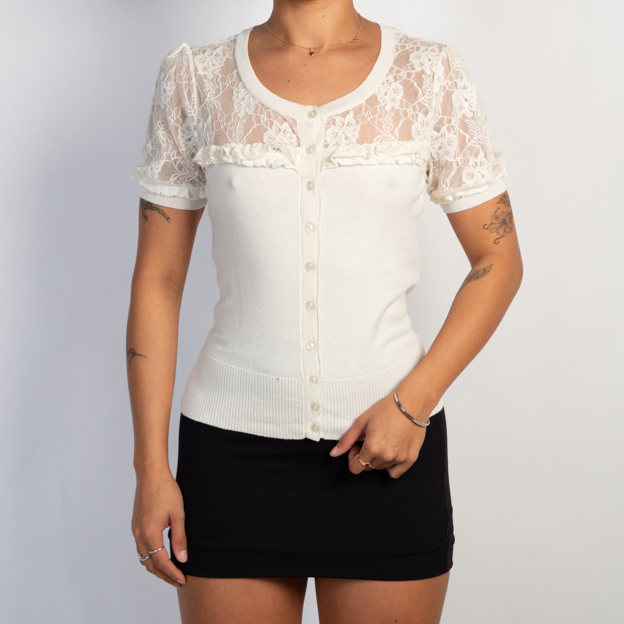 IVORY LACE KNIT TOP
