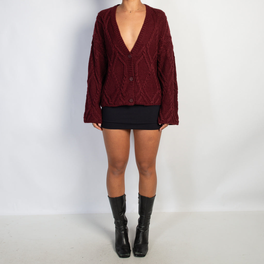 DEEP RED KNIT CARDIGAN