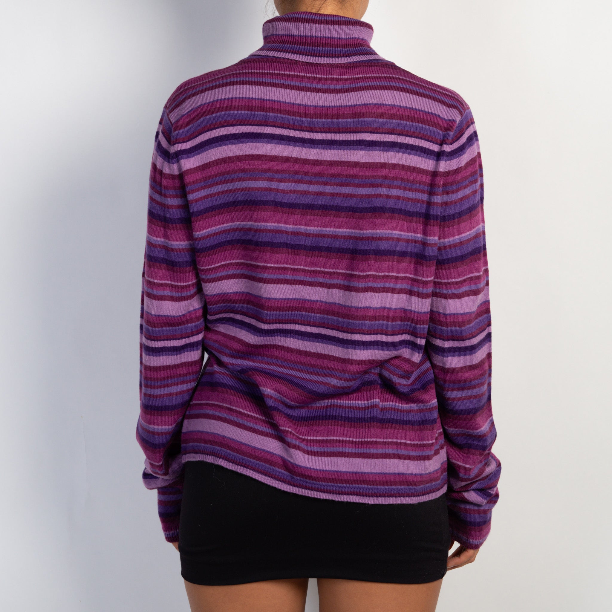 STRIPE TURTLENECK TOP