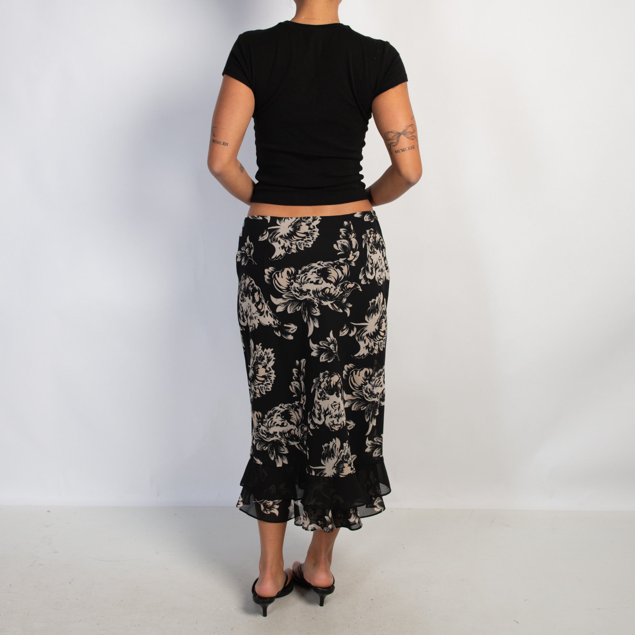FLORAL MIDI SKIRT