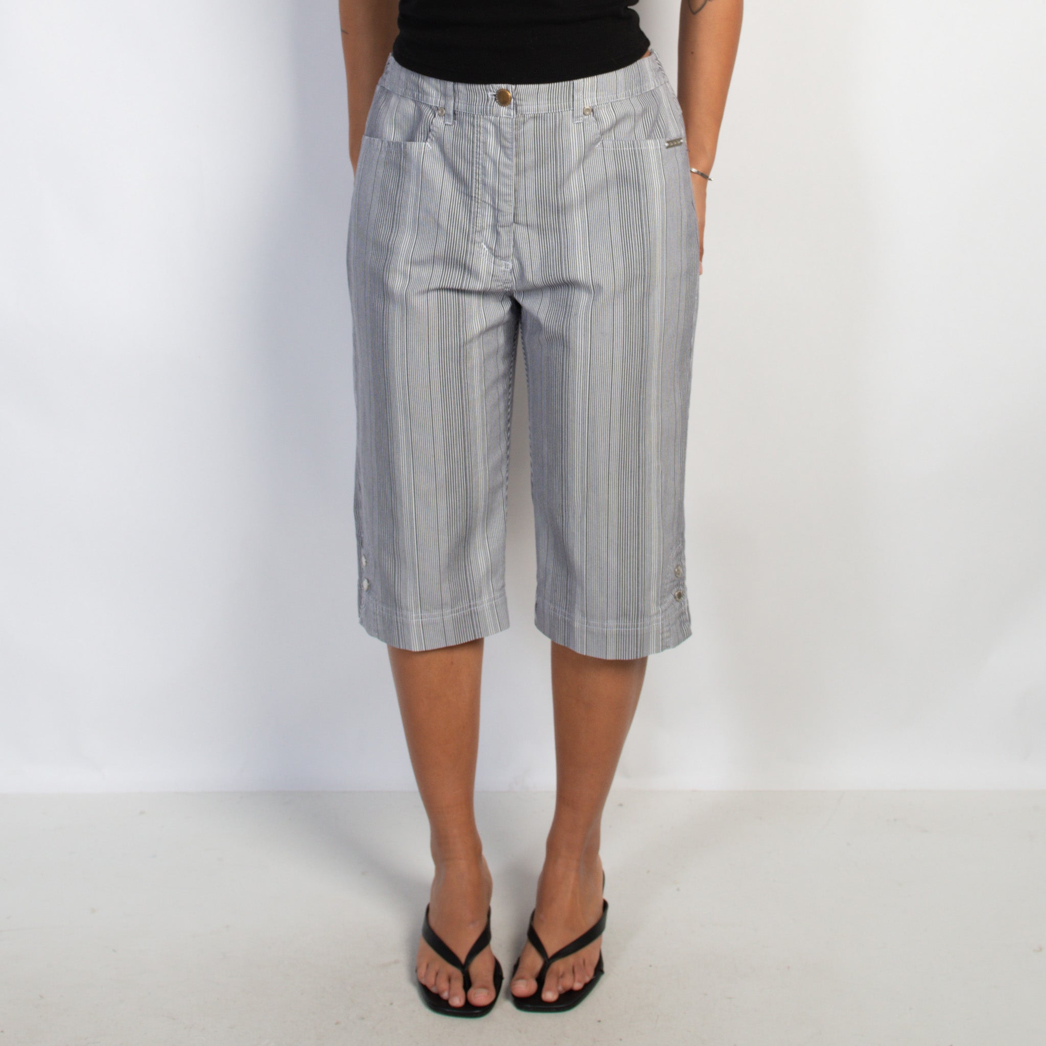 STRIPE CAPRI COTTON PANTS