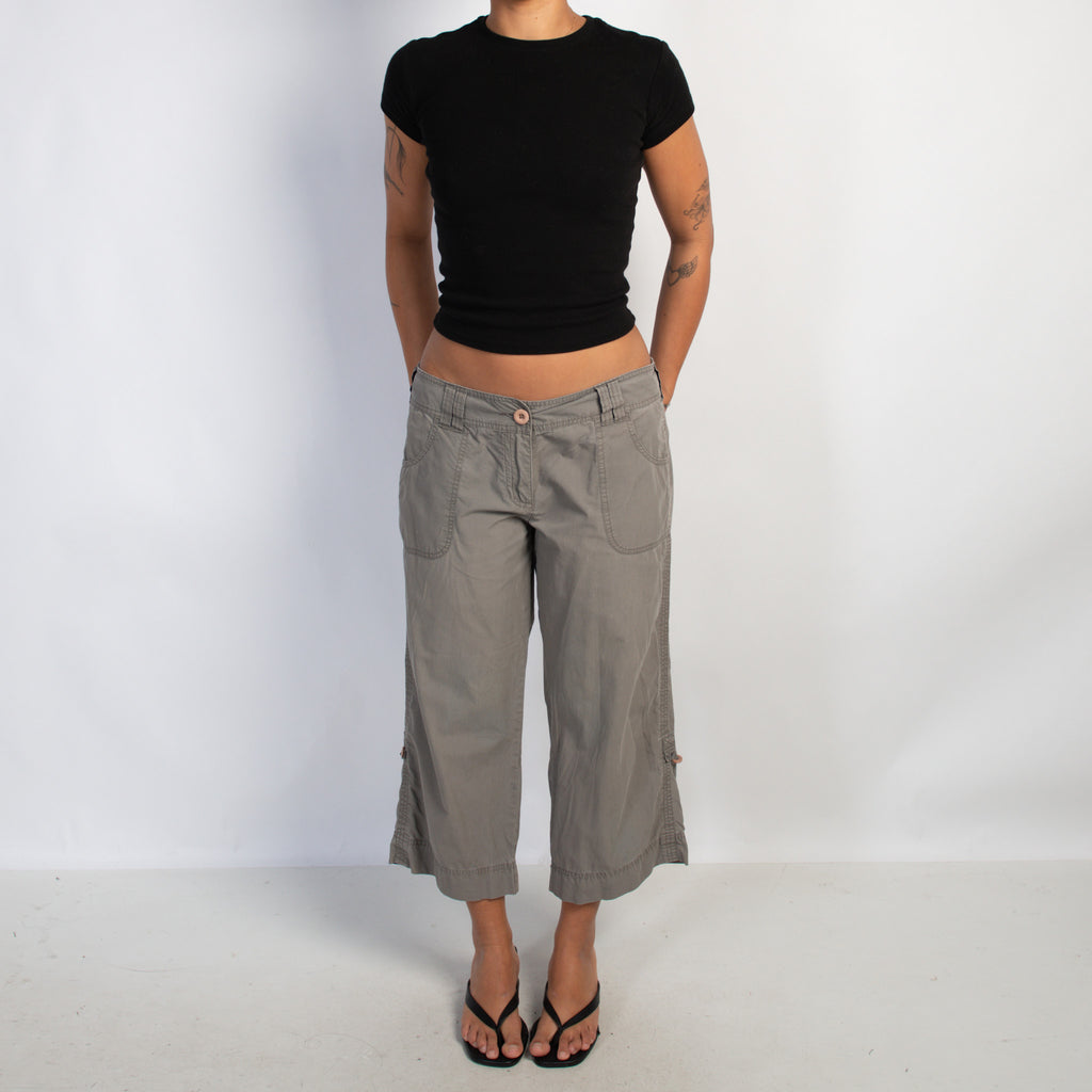 KHAKI CARGO CAPRI PANTS