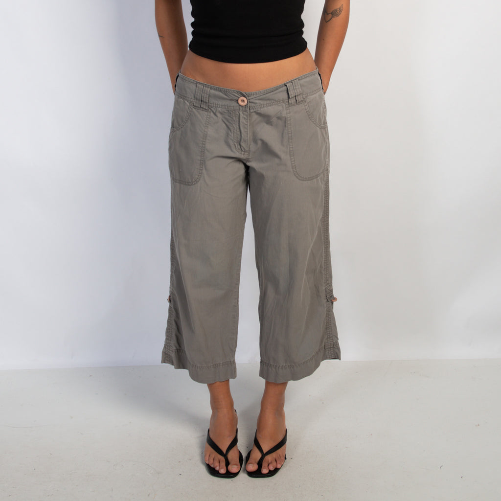 KHAKI CARGO CAPRI PANTS