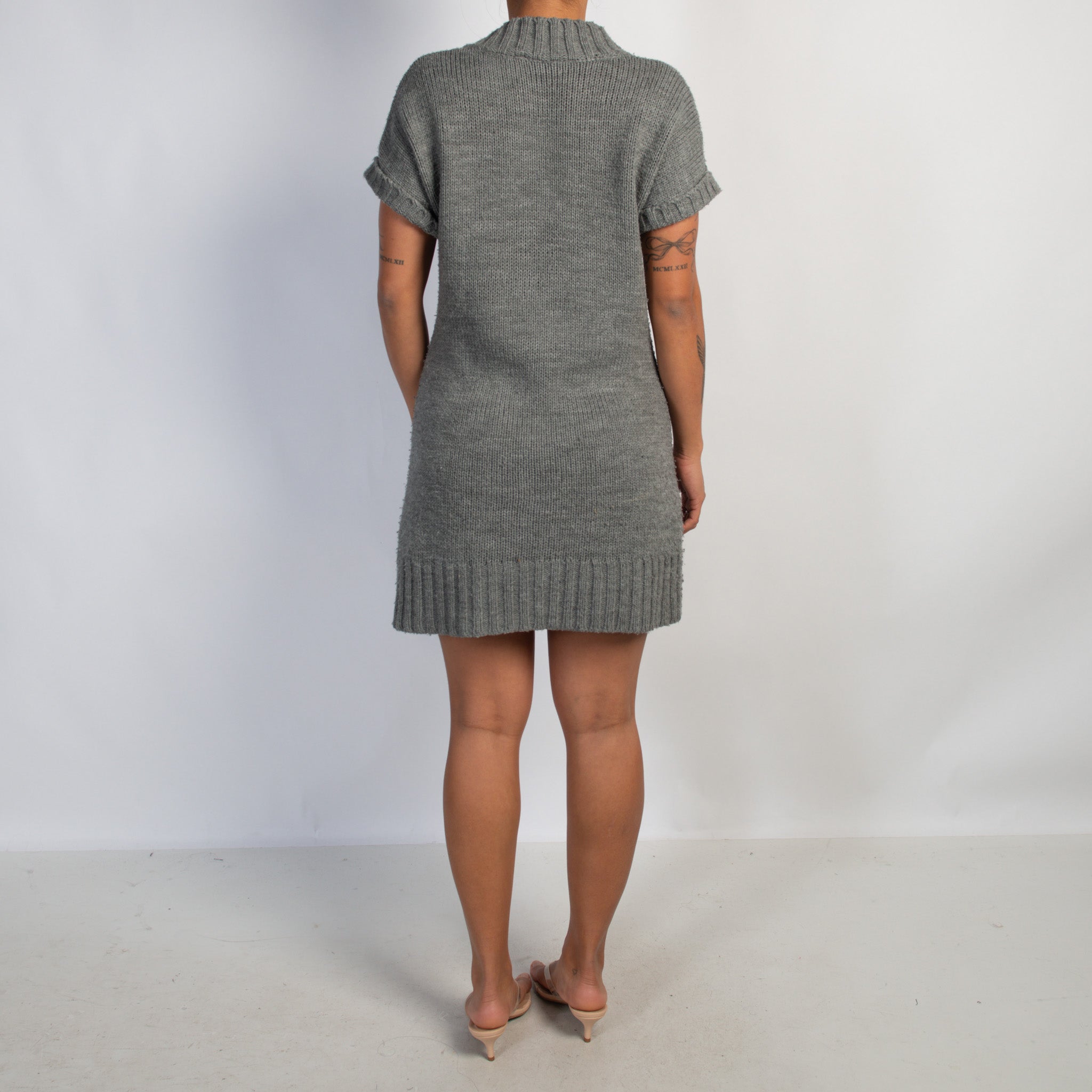 GREY KNIT MINI DRESS