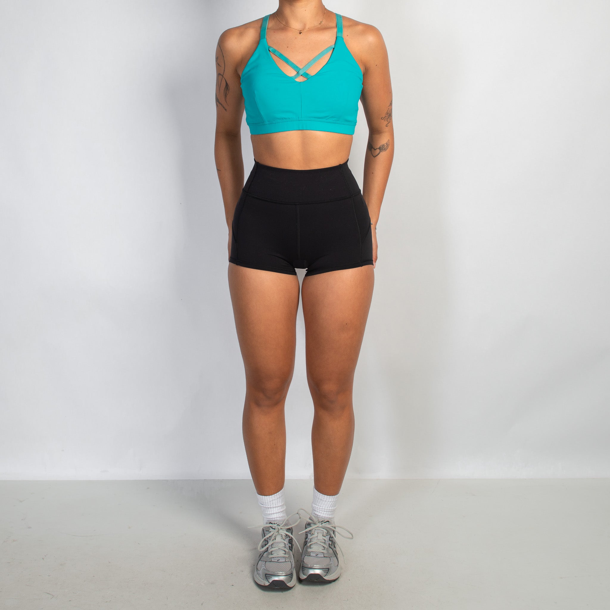 TURQUOISE SPORTS BRA