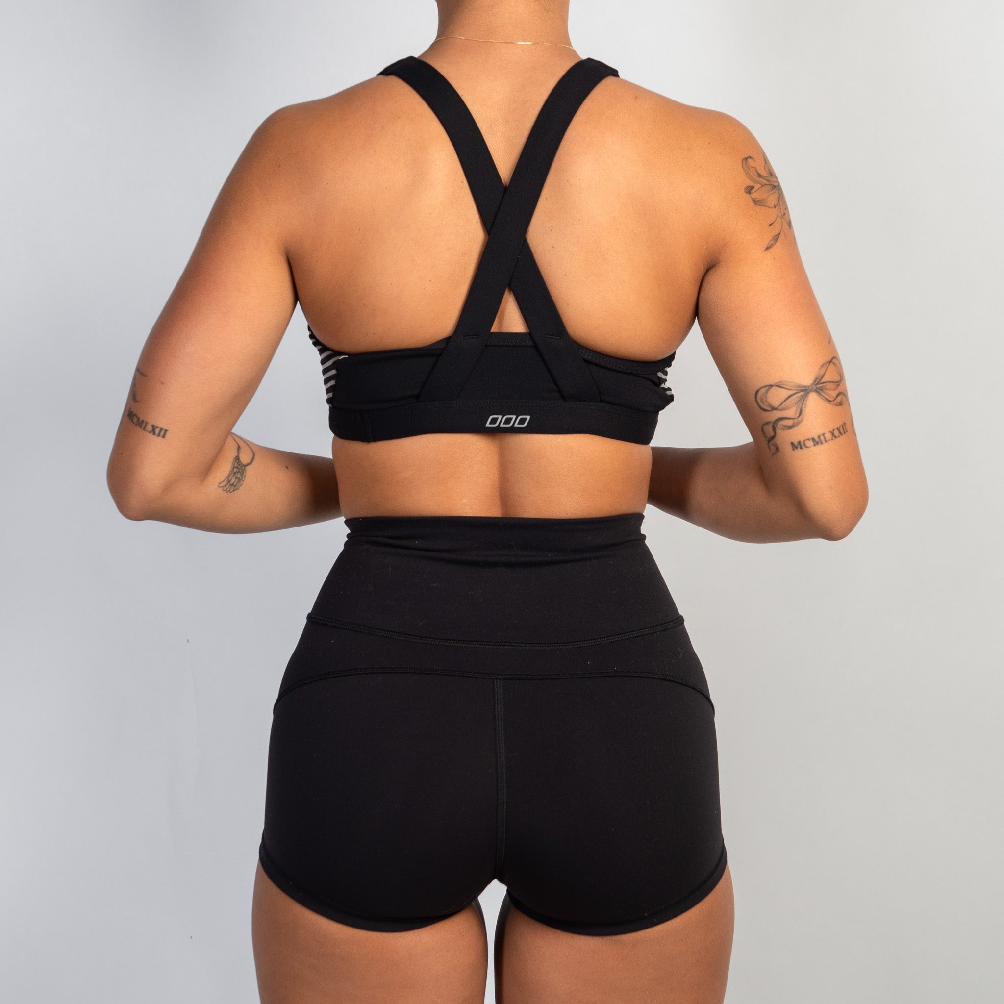 GEOMETRIC SPORTS BRA