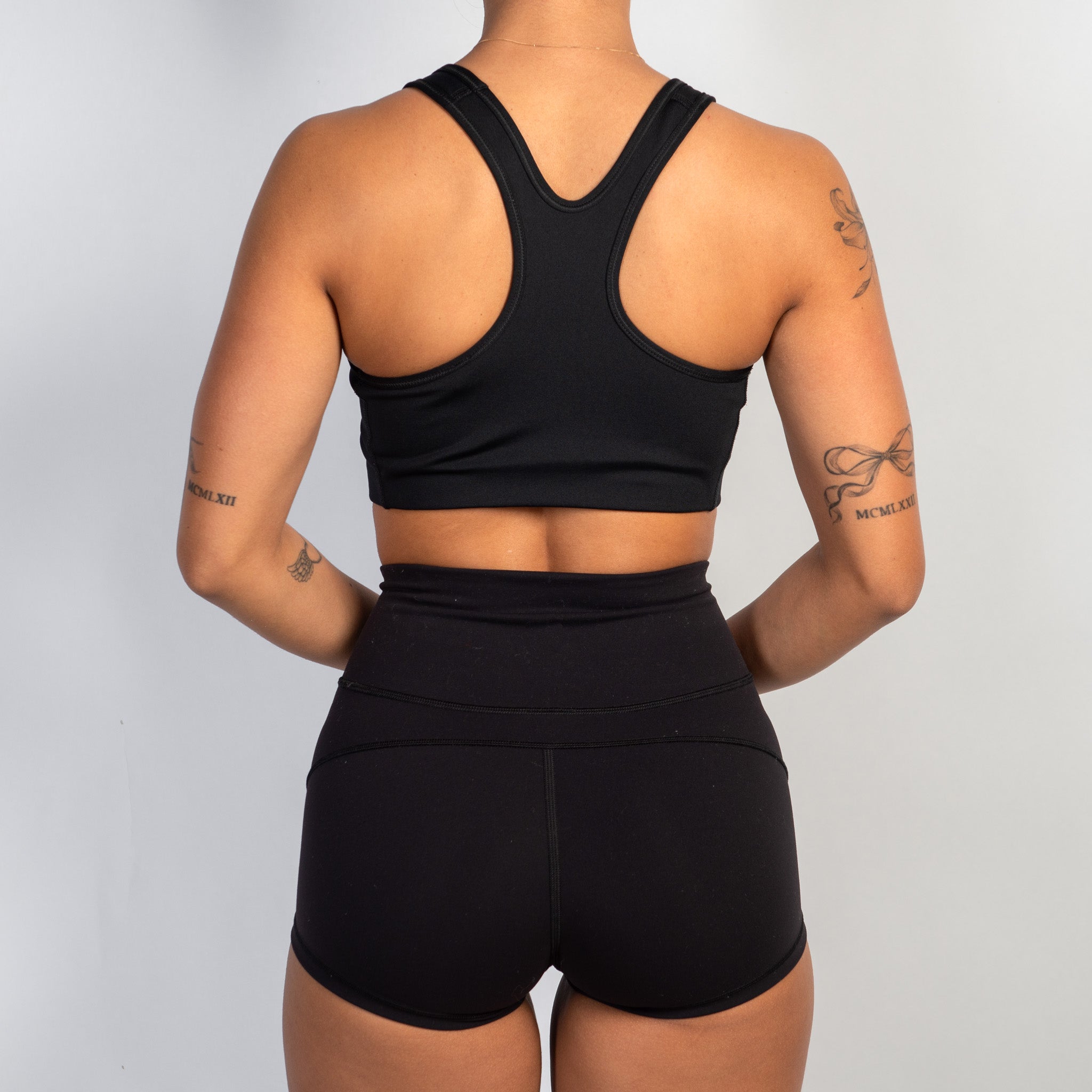 BLACK NIKE SPORTS BRA
