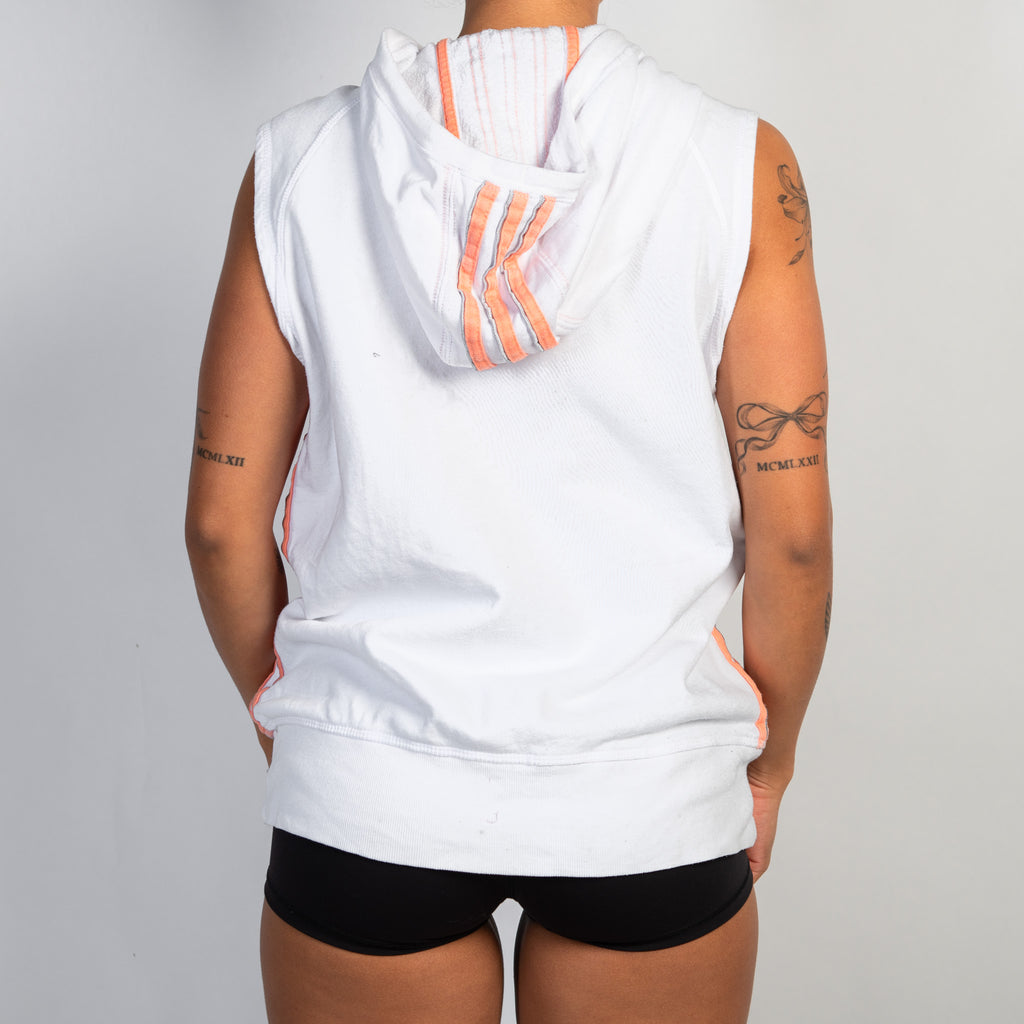 SLEEVELESS ZIP HOODIE
