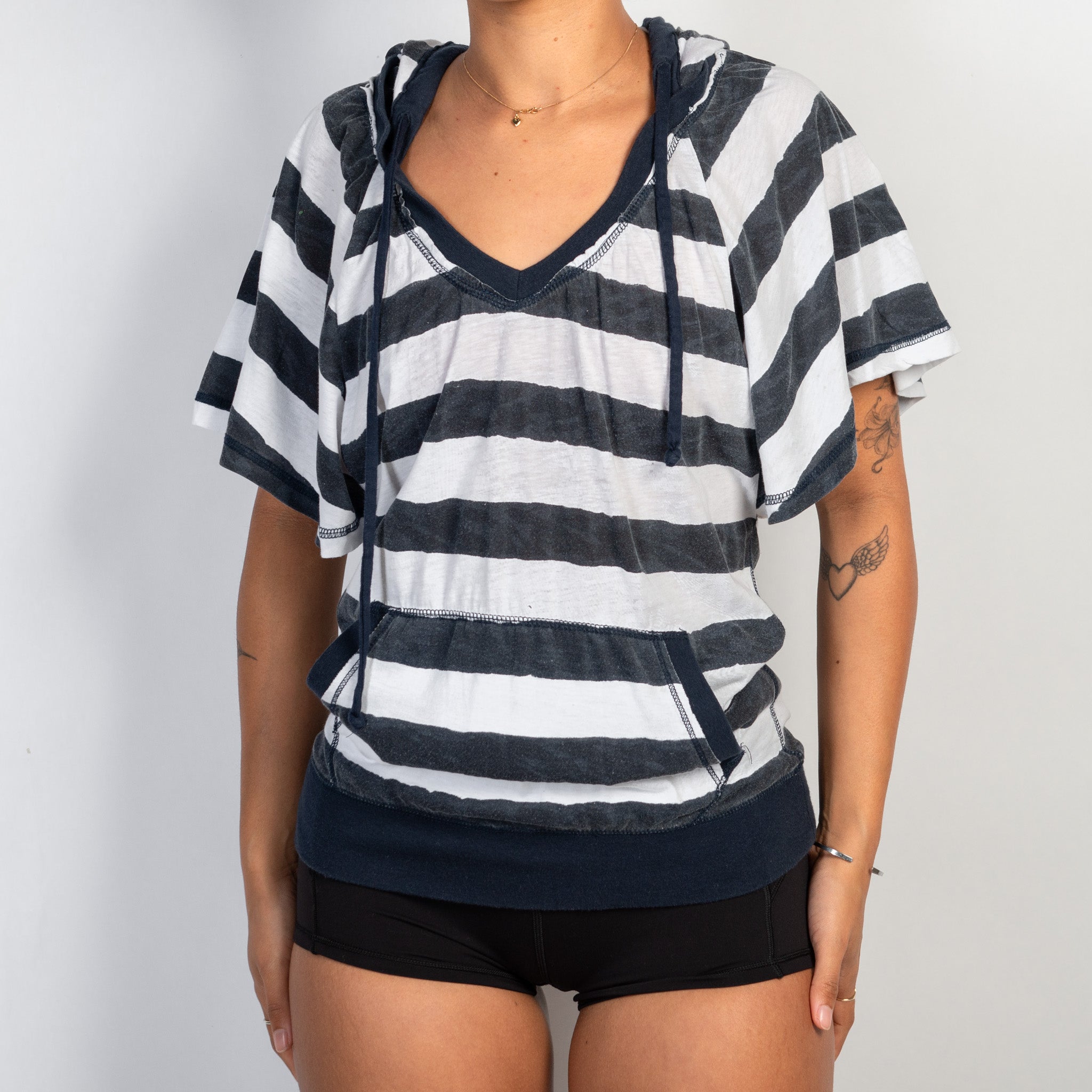 NAVY STRIPE HOODIE TOP
