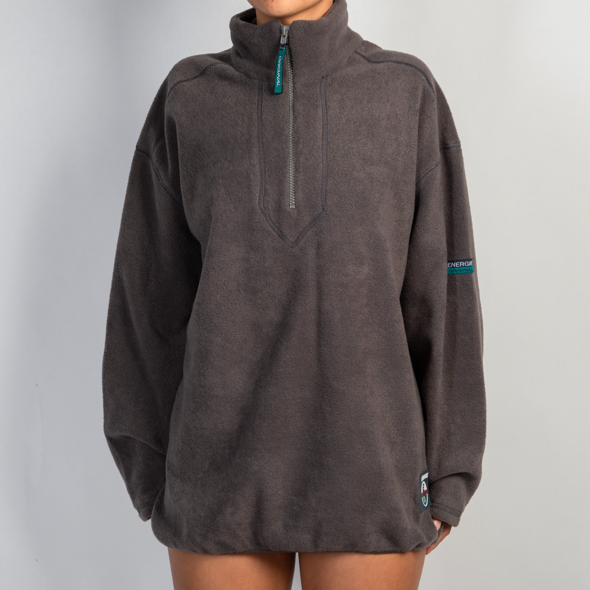 FLEECE QUARTER ZIP SWEATER