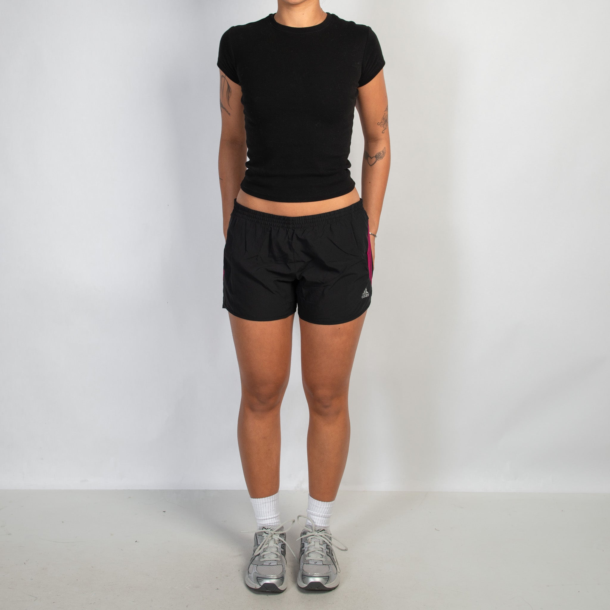 PINK ACCENT ACTIVE SHORTS