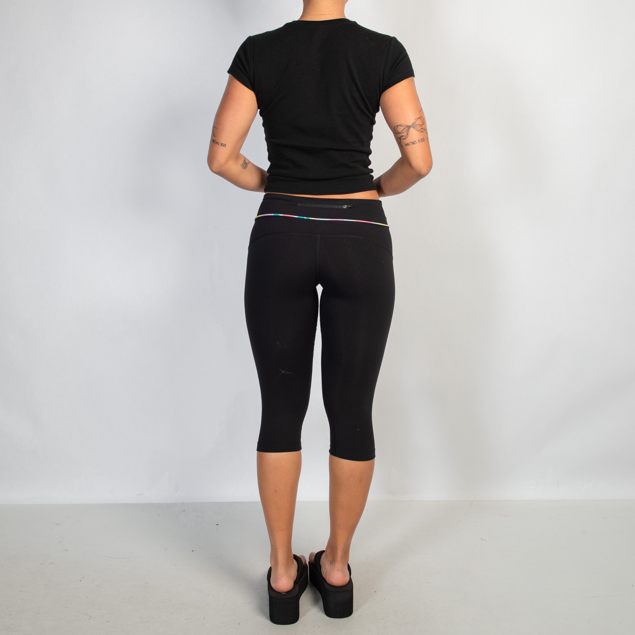 CANDY KNEE LENGTH TIGHTS