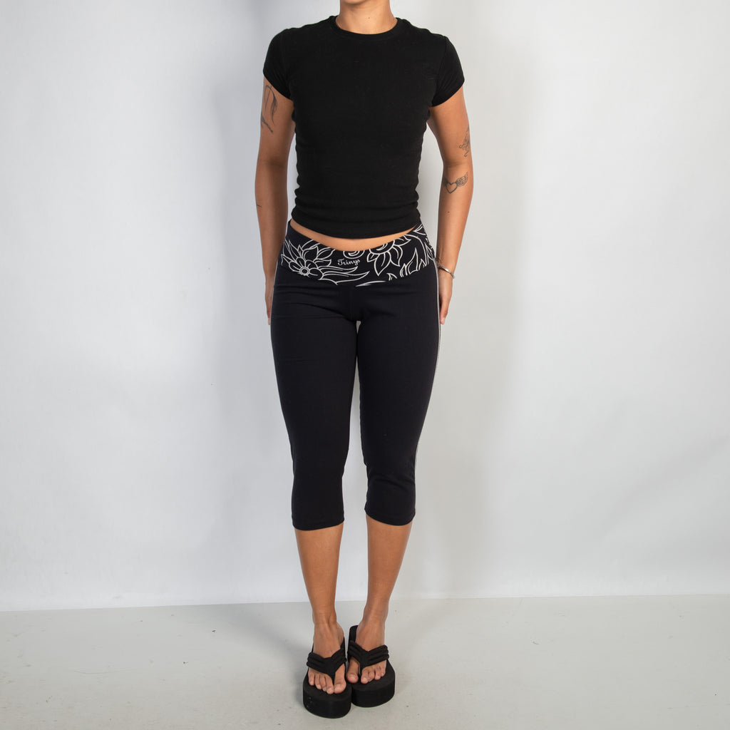 PATTERN KNEE LENGTH TIGHTS