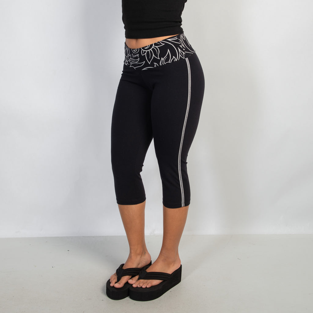 PATTERN KNEE LENGTH TIGHTS
