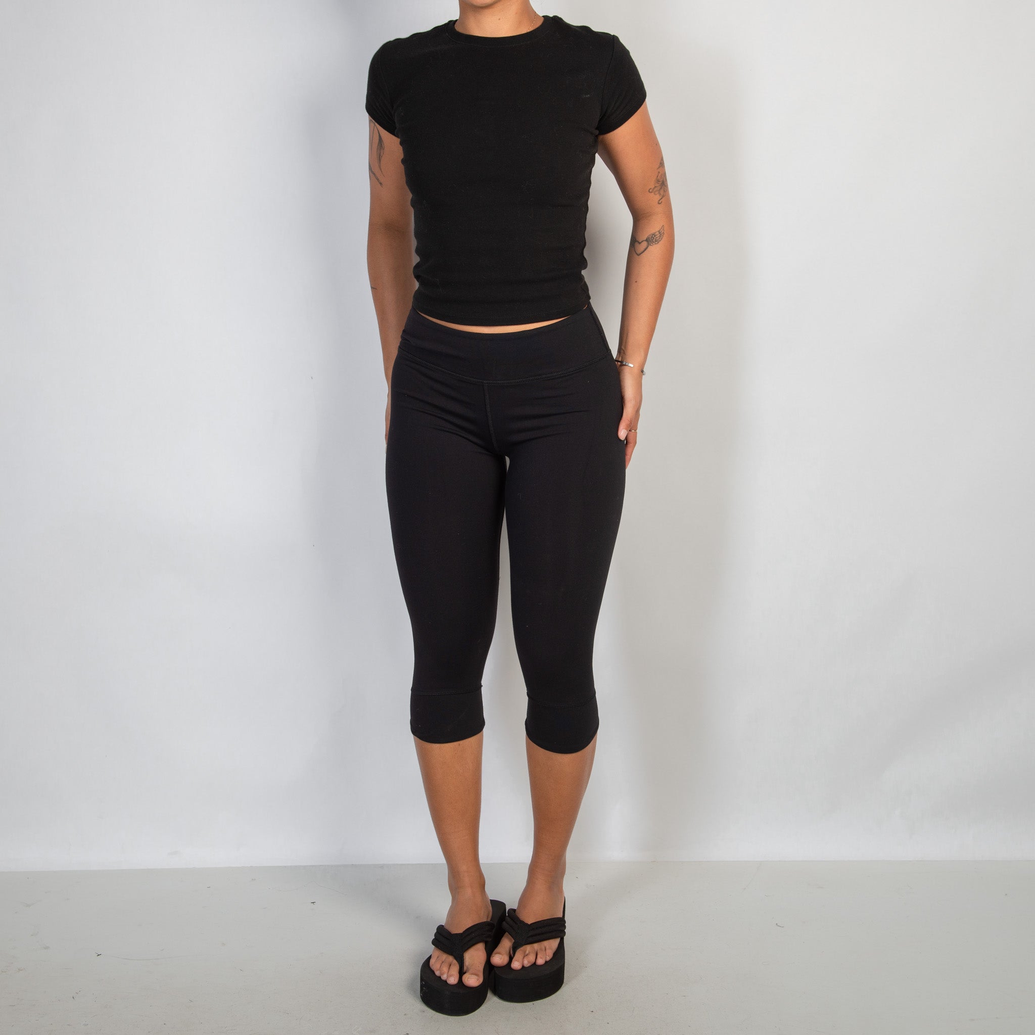 PINK ACCENT CROP TIGHTS