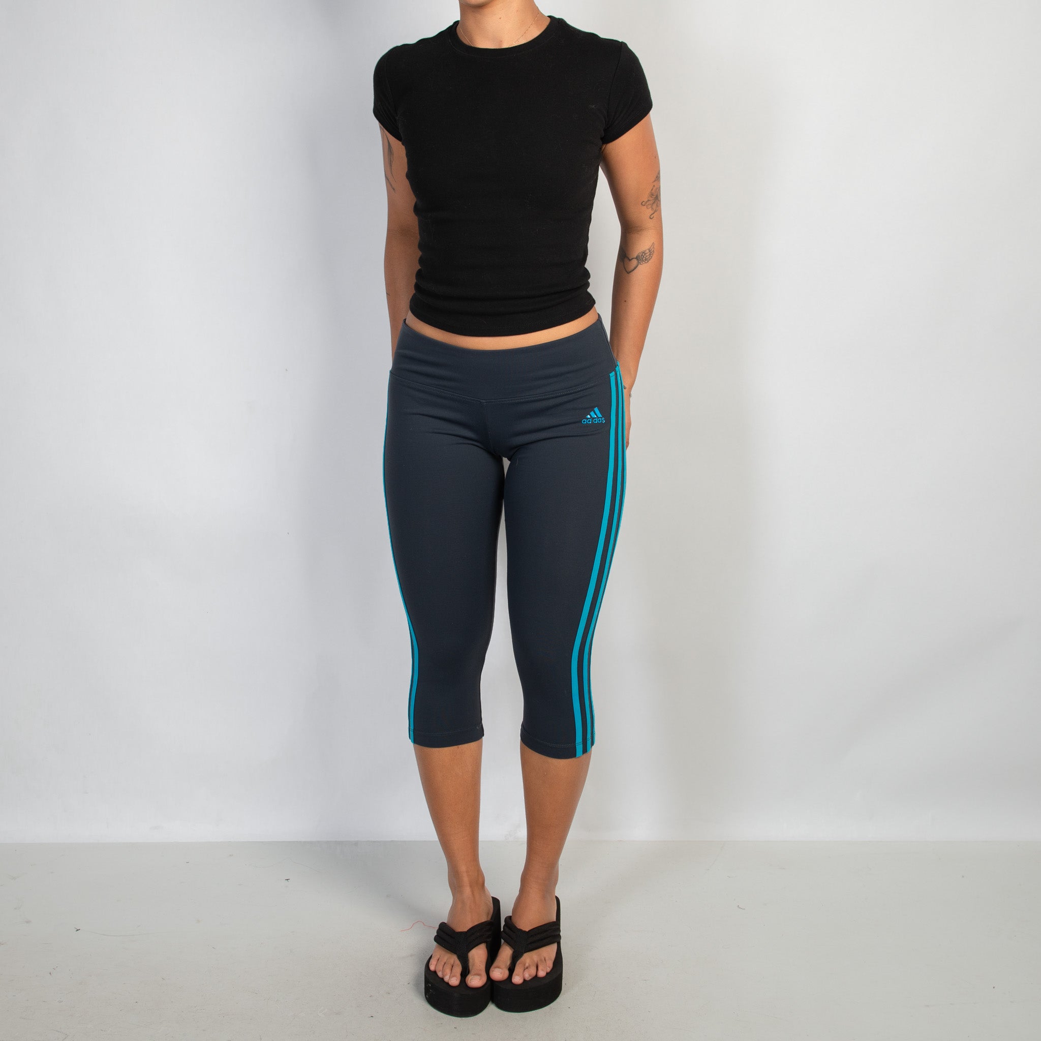 NAVY 3/4 TIGHTS