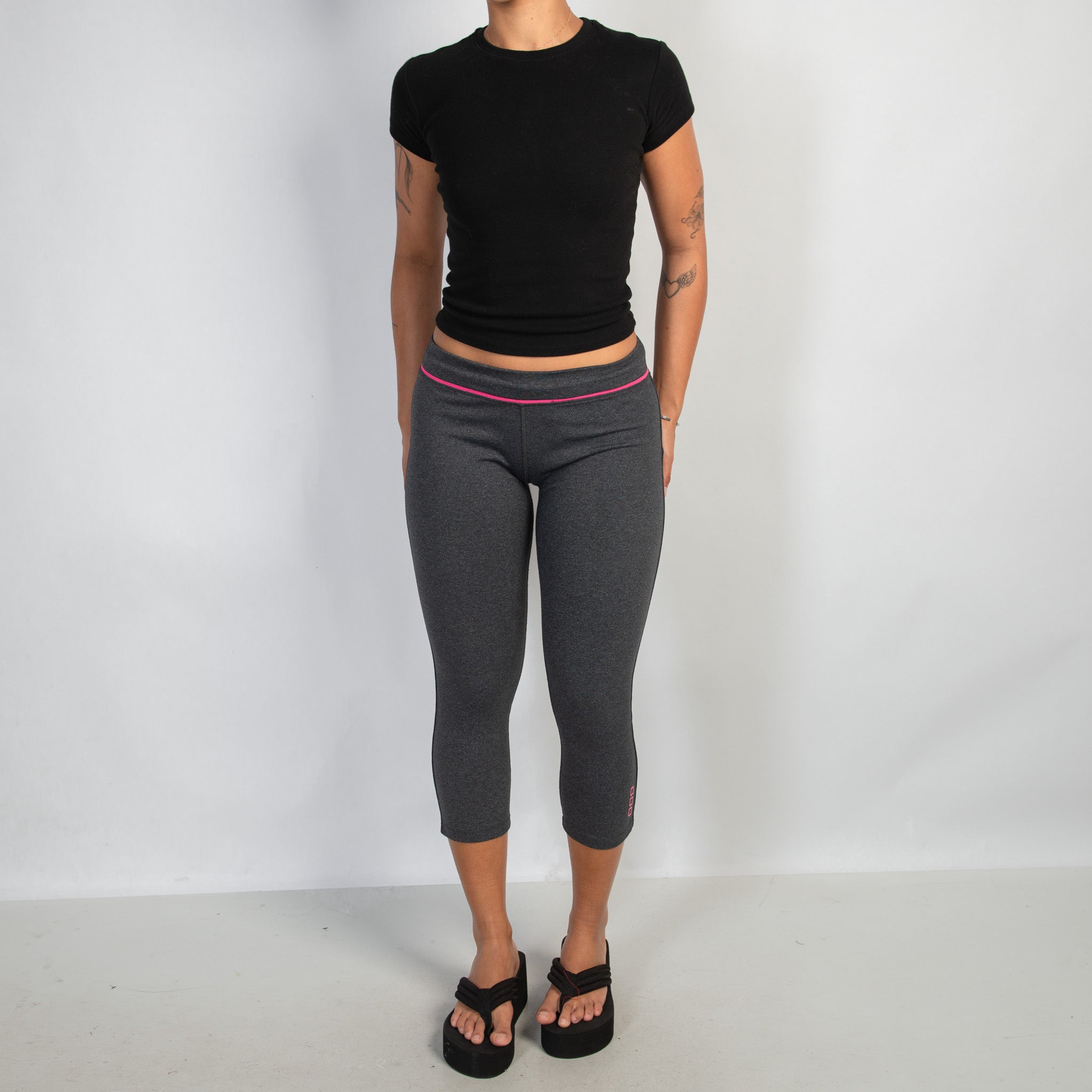 CHARCOAL CAPRI TIGHTS