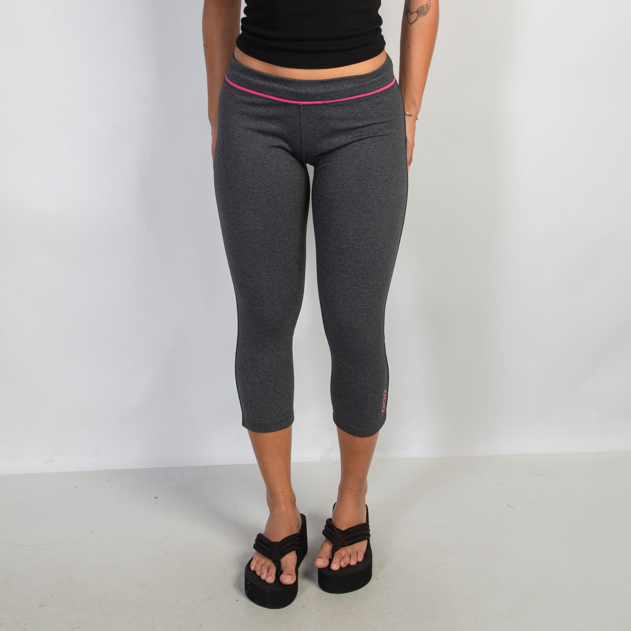 CHARCOAL CAPRI TIGHTS