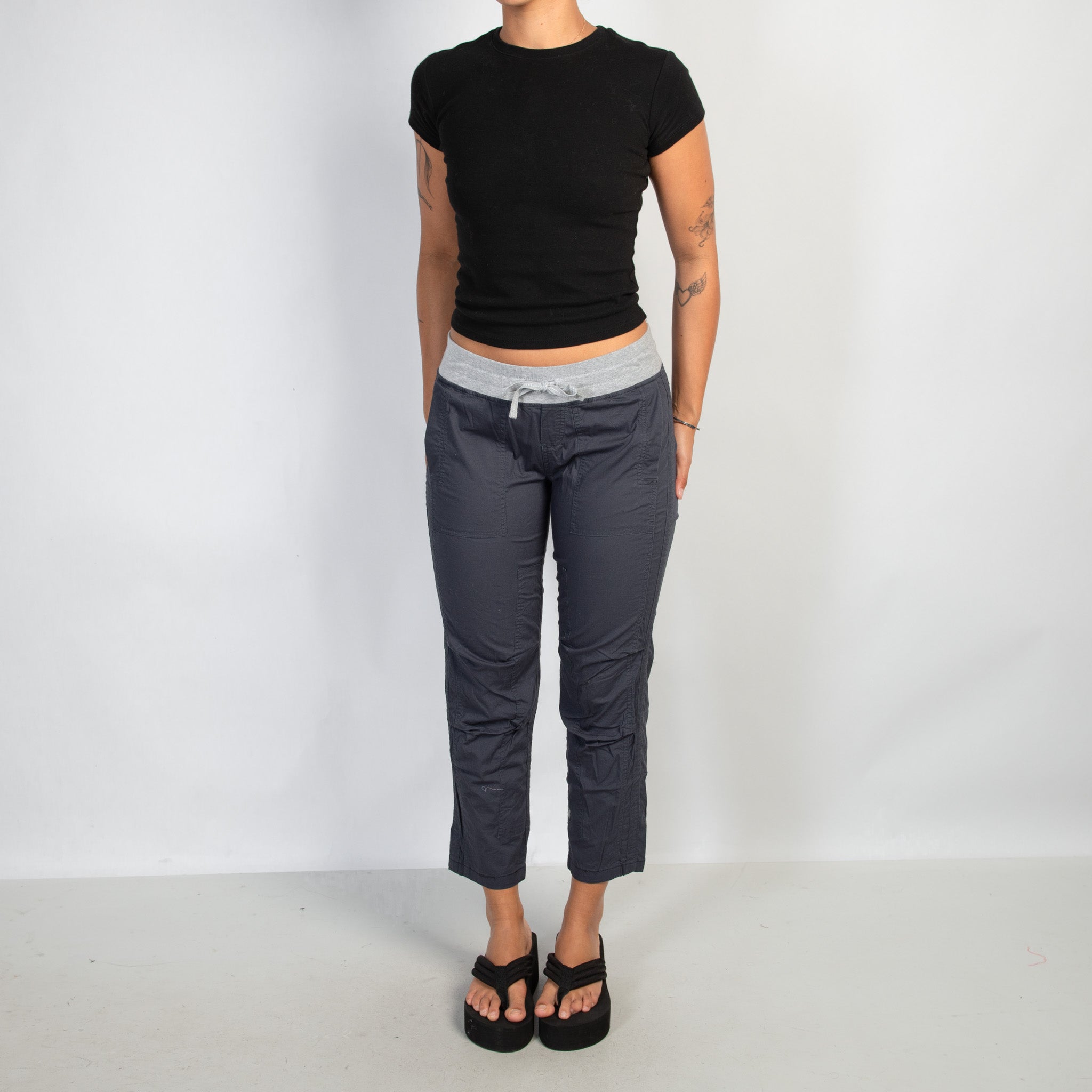 NAVY CROP CARGO PANTS