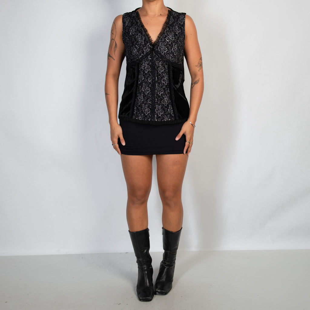 BLACK VELOUR LACE TOP