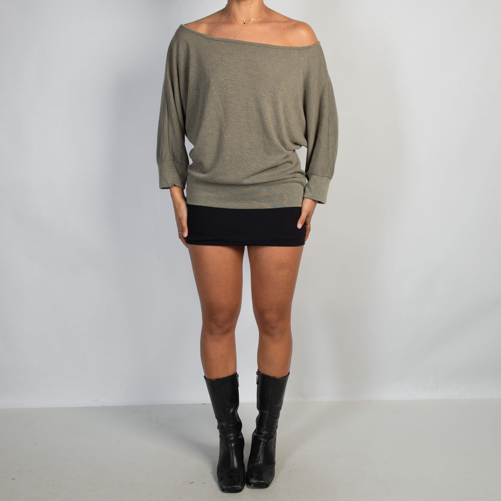KHAKI SLOUCH TOP