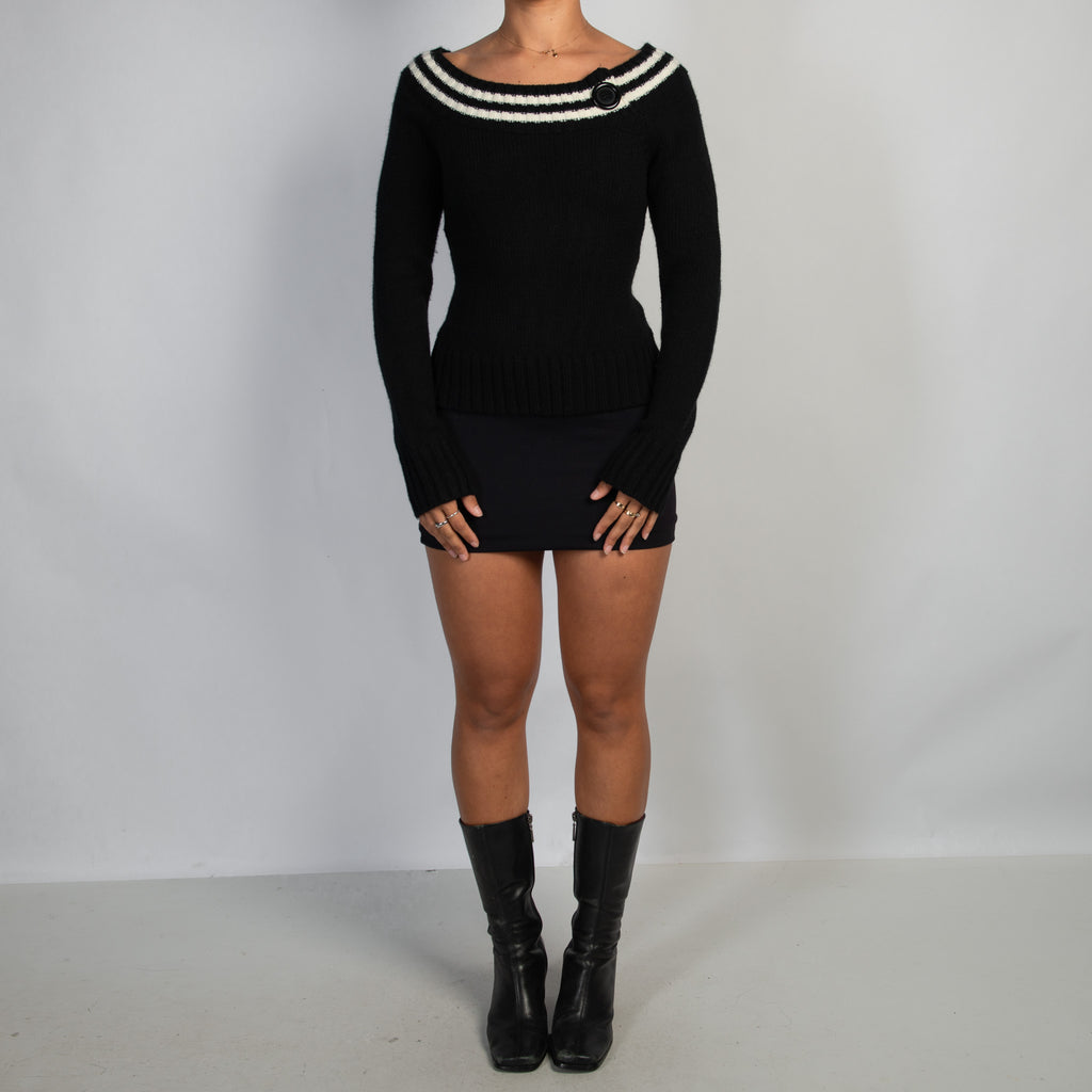 B&W BUTTON KNIT TOP