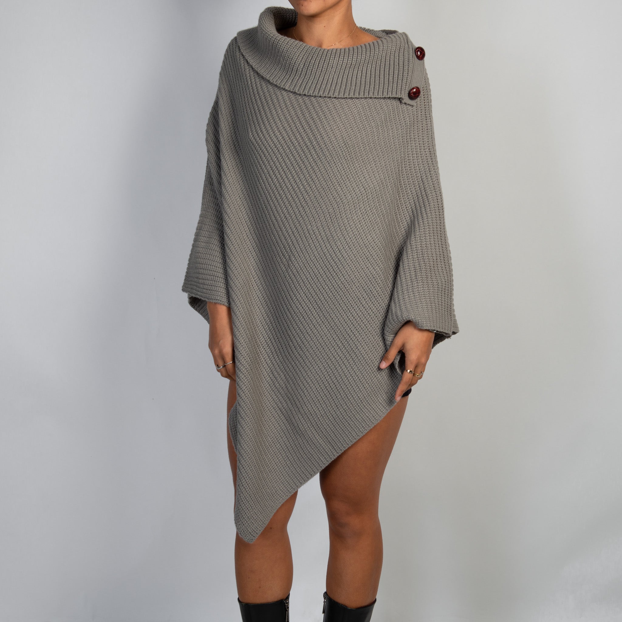 GREY KNIT PONCHO