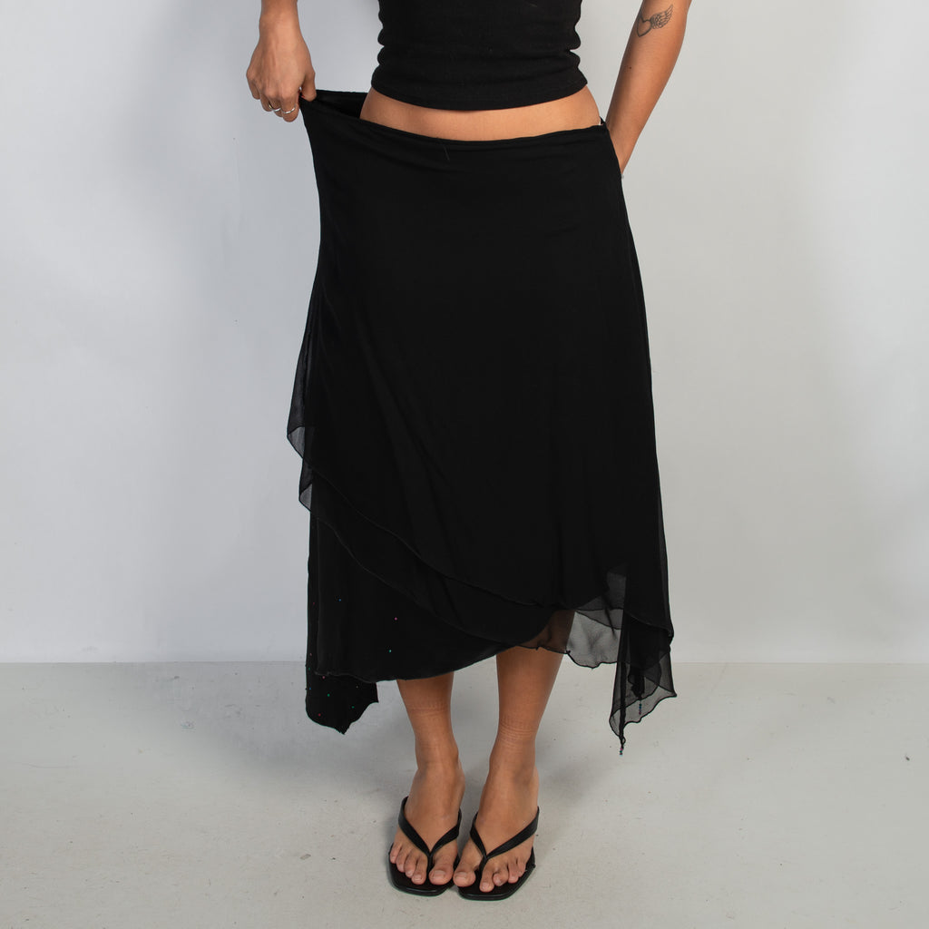 BLACK ASYMMETRIC SKIRT