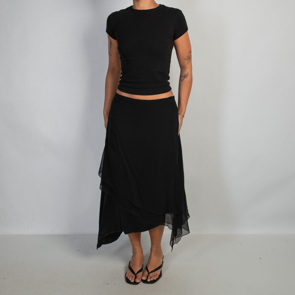 BLACK ASYMMETRIC SKIRT