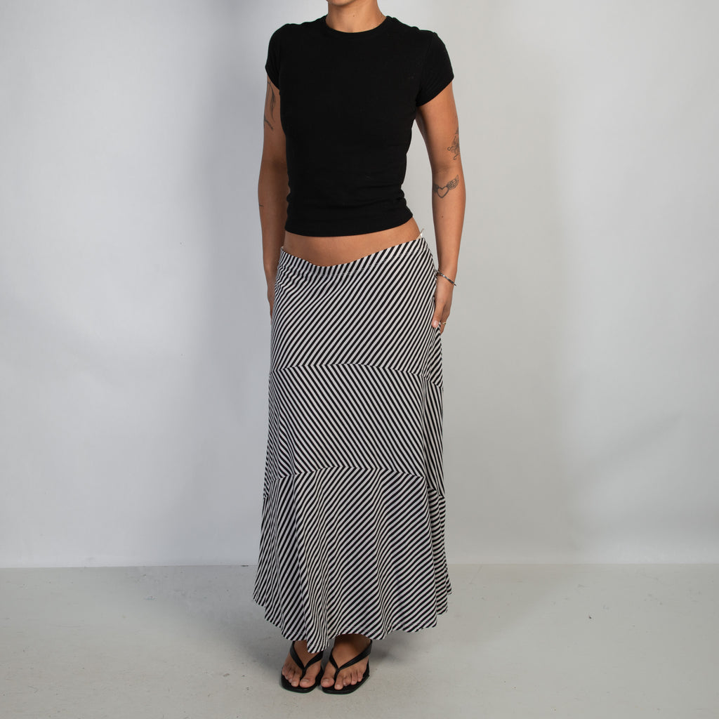 B&W STRIPE MAXI SKIRT