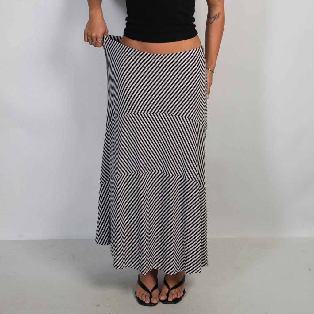 B&W STRIPE MAXI SKIRT