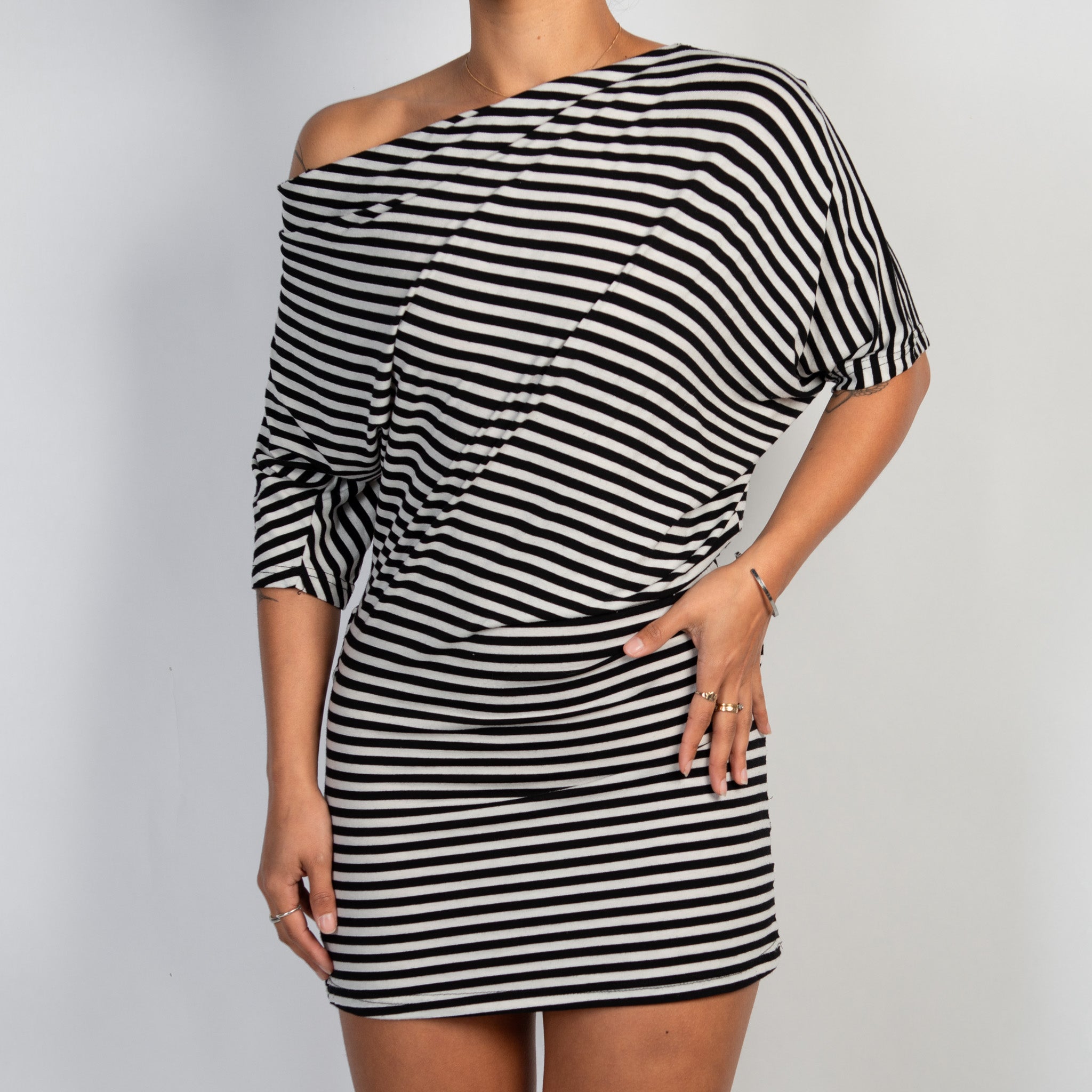 B&W SLOUCH MINI DRESS