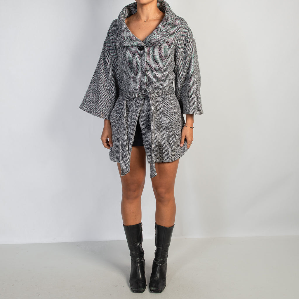 B&W FUNNEL NECK JACKET