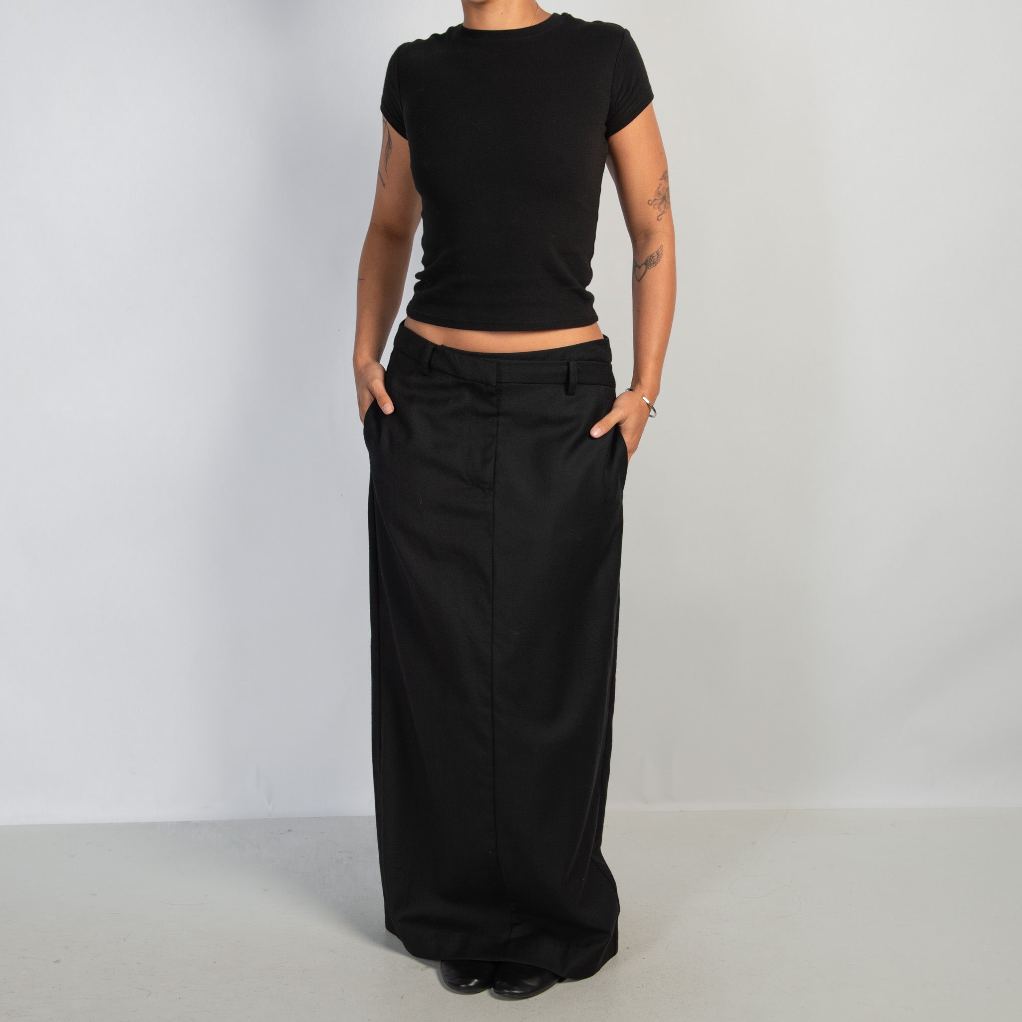 BLACK TAILORED MAXI SKIRT