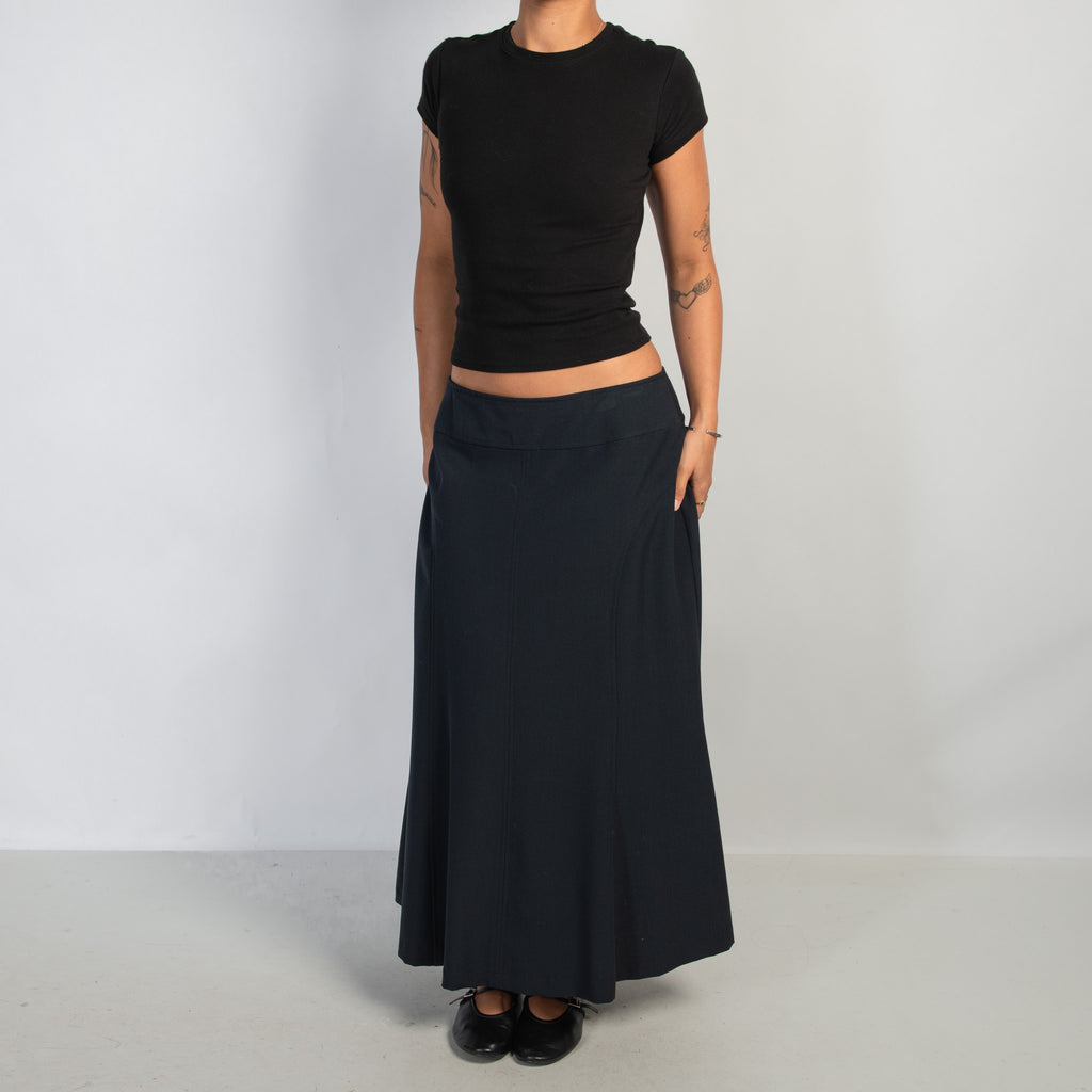 NAVY LONGLINE SKIRT