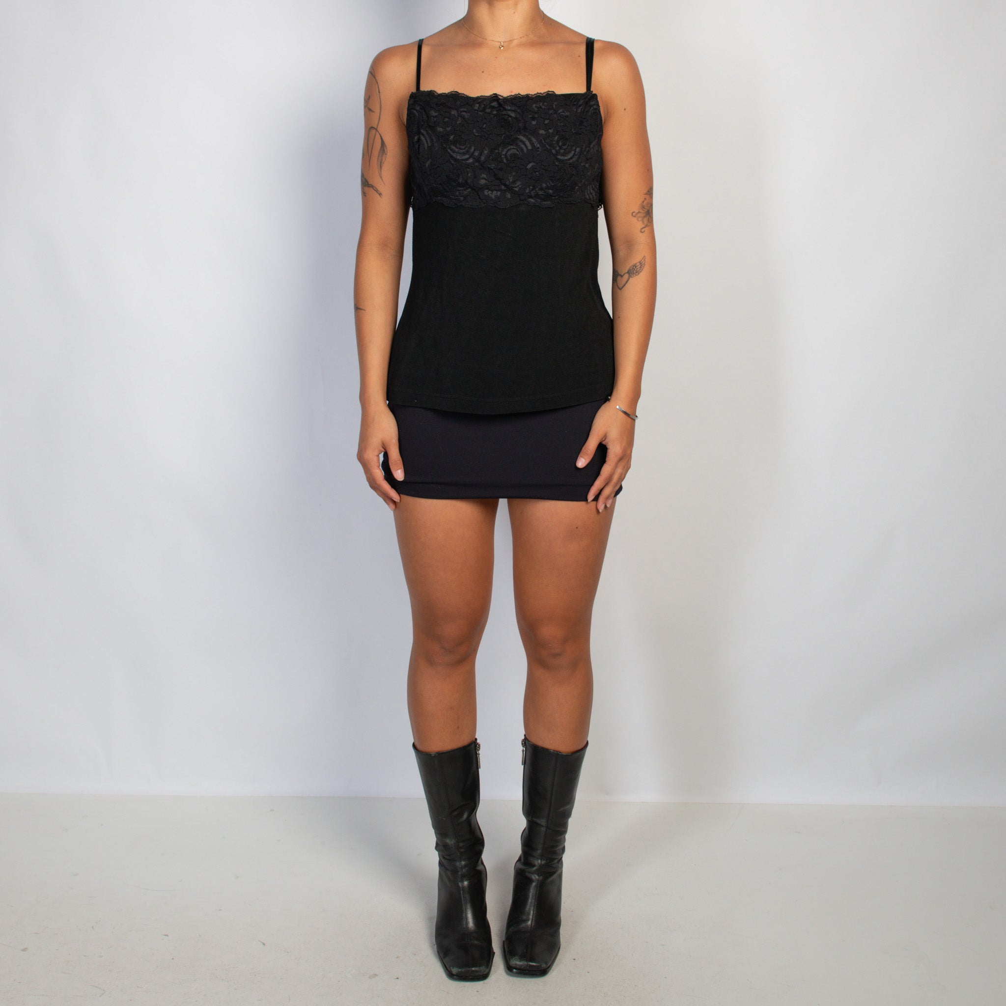 BLACK LACE CAMISOLE