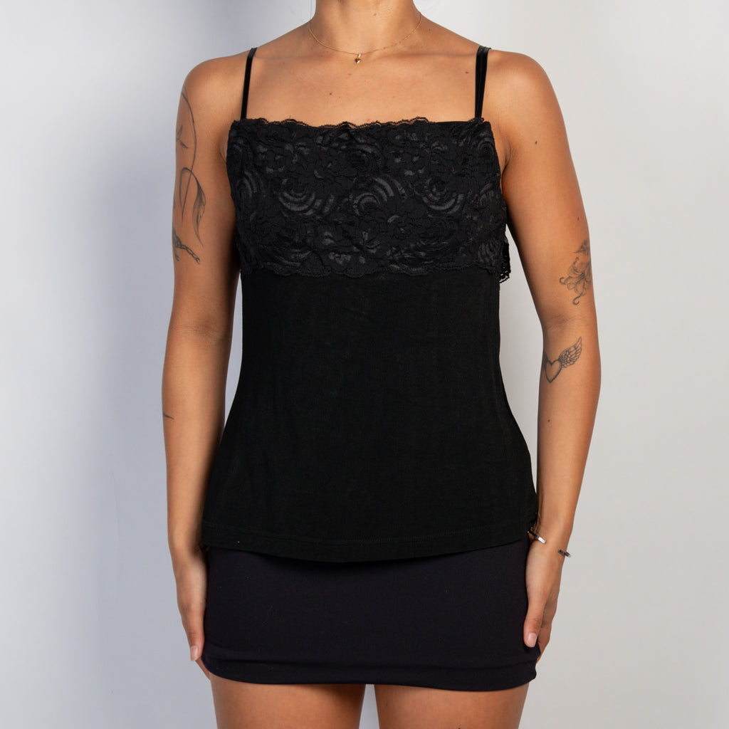 BLACK LACE CAMISOLE