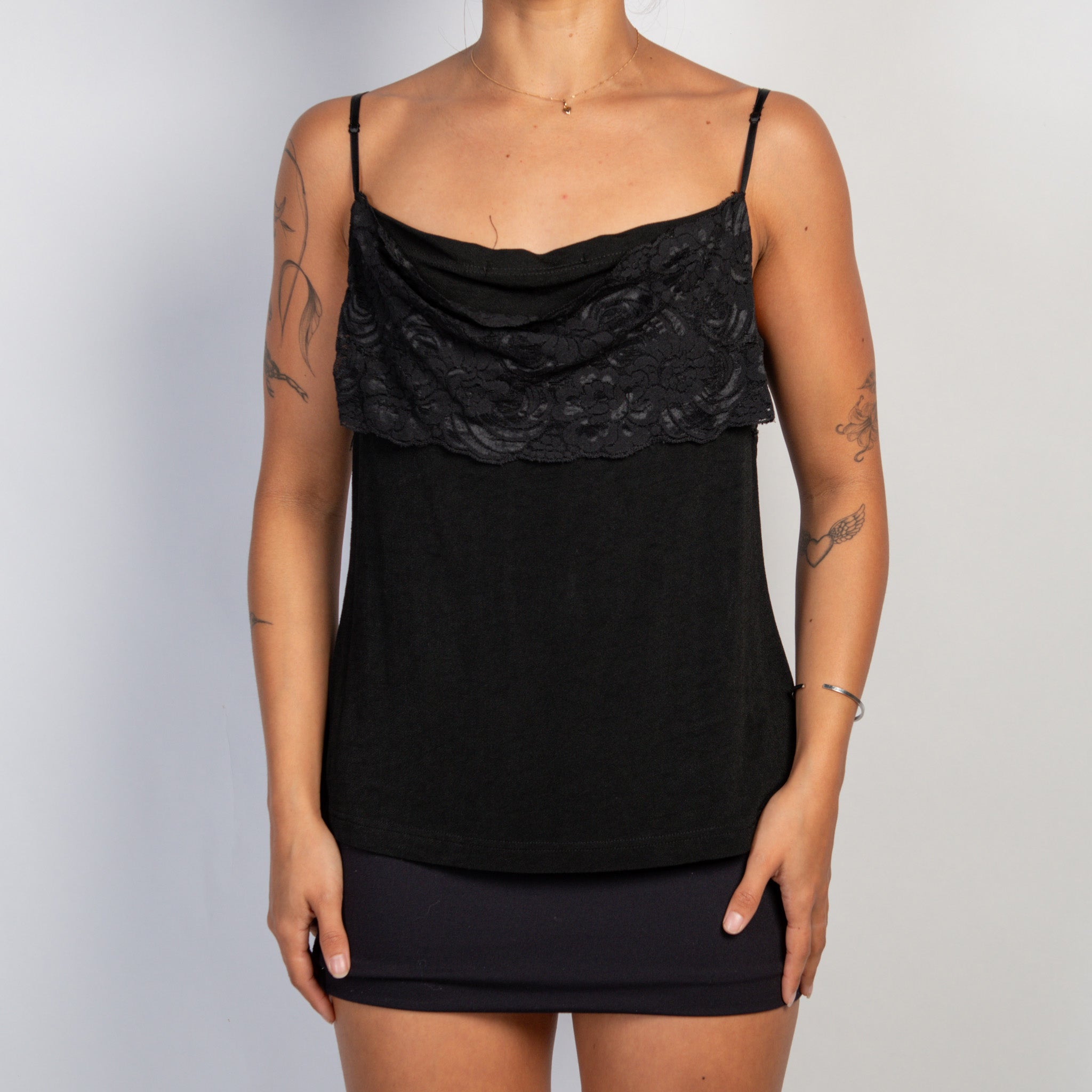 BLACK LACE CAMISOLE