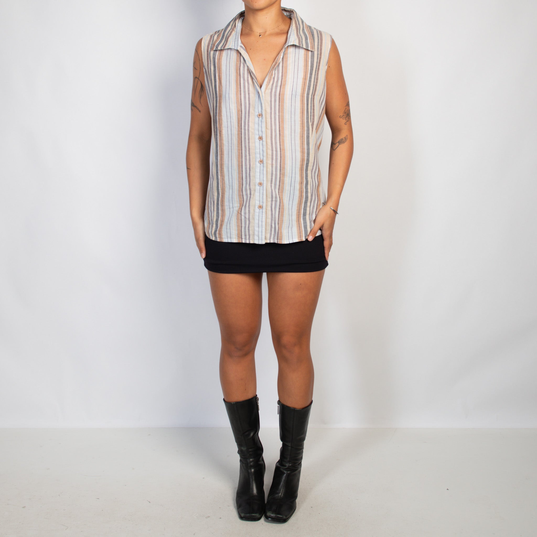 STRIPE SLEEVELESS BLOUSE