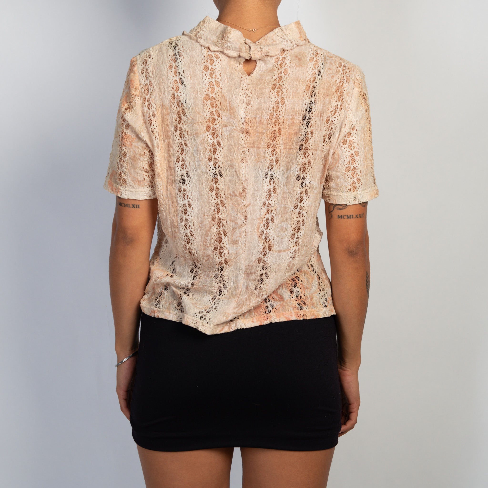 STRETCH LACE TOP